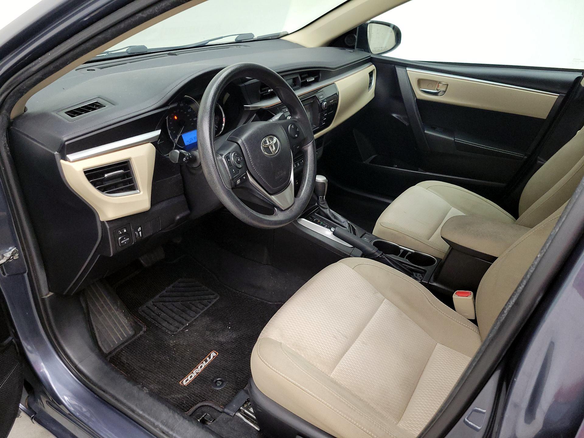Thumbnail: 2015 Toyota Corolla - 11