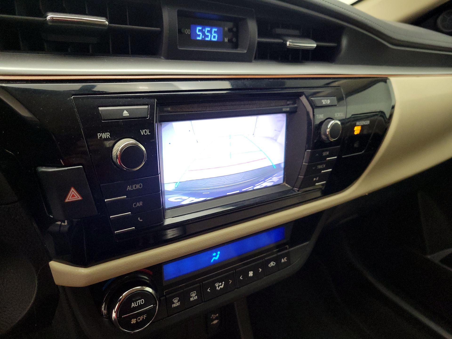 Thumbnail: 2015 Toyota Corolla - 14