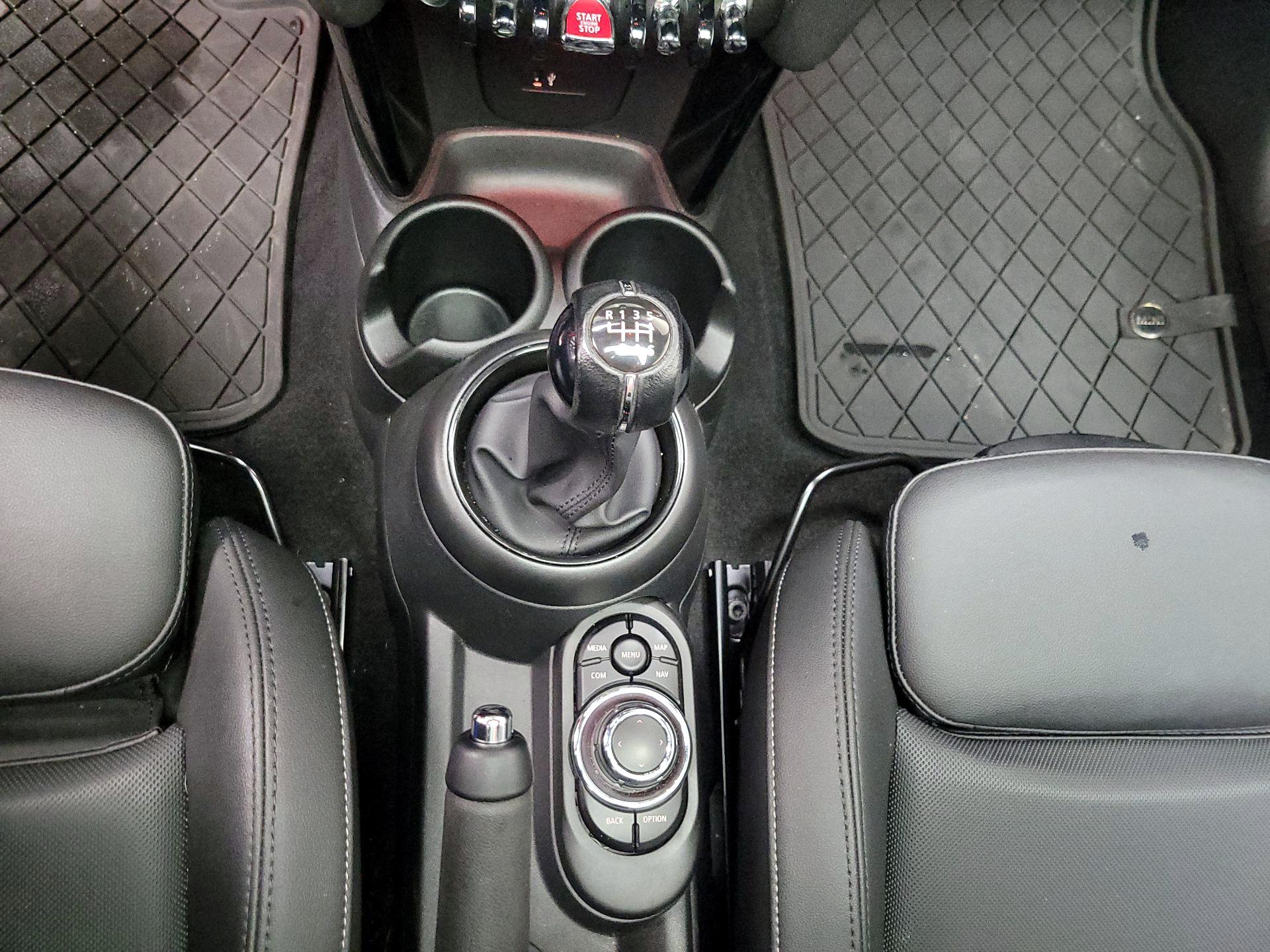 Thumbnail: 2023 MINI Cooper Hardtop - 18