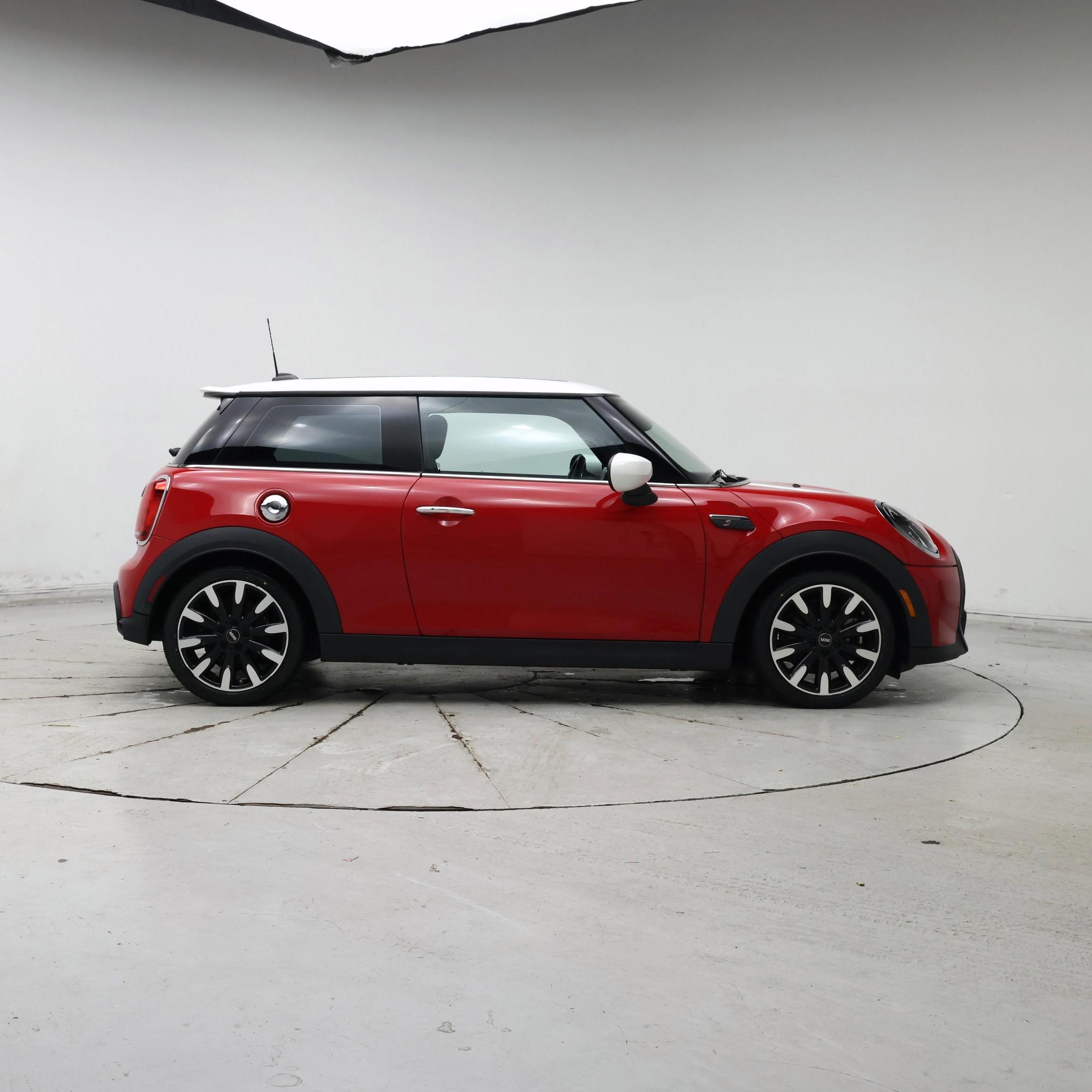 Thumbnail: 2023 MINI Cooper Hardtop - 7