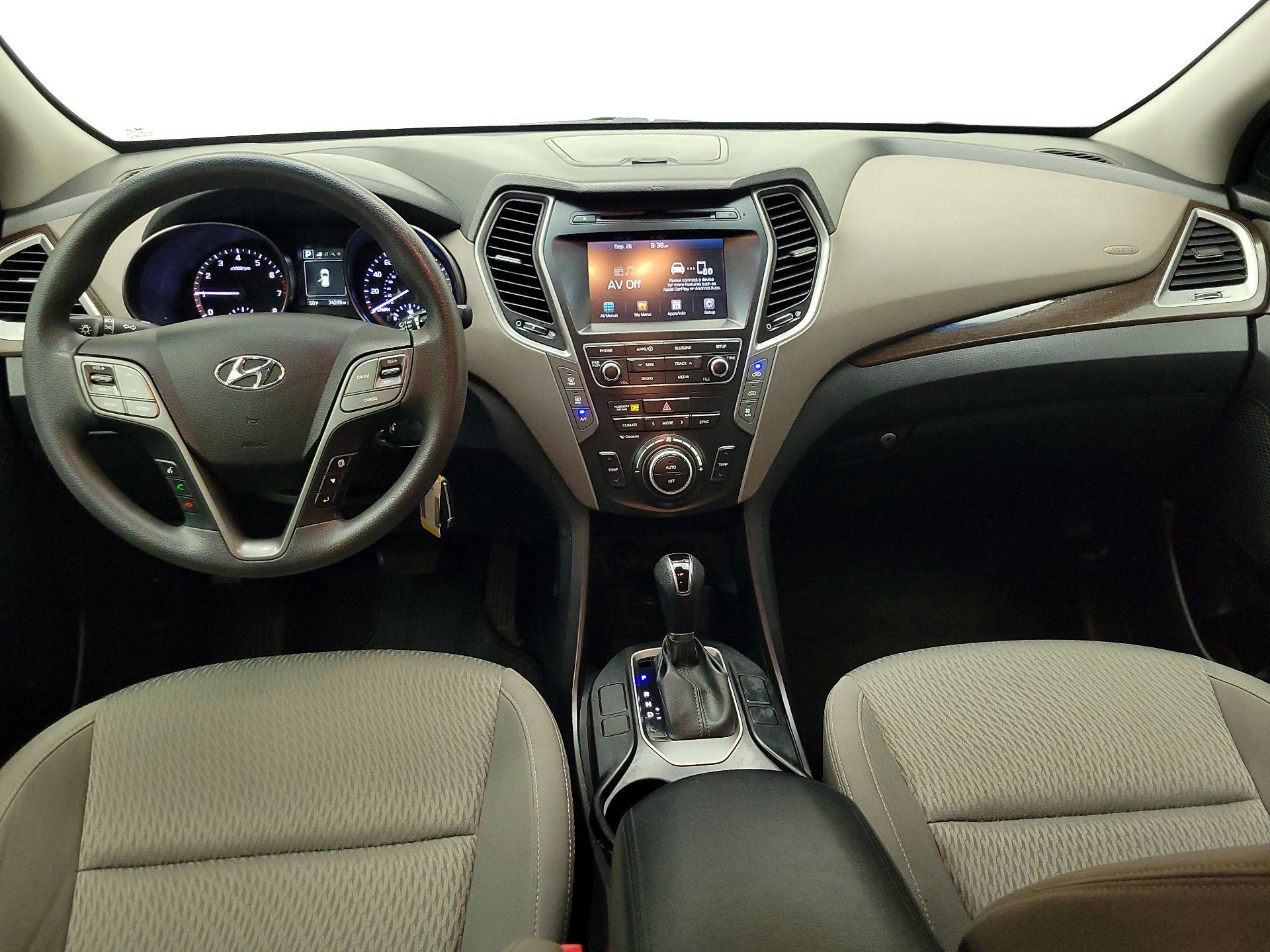 Thumbnail: 2017 Hyundai Santa Fe - 9