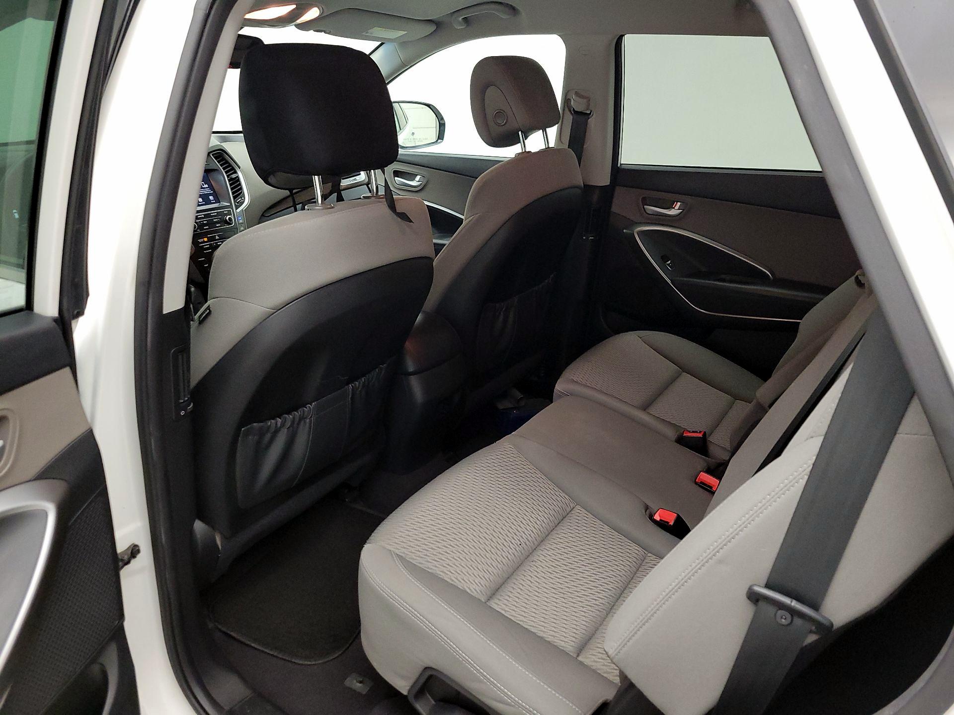 Thumbnail: 2017 Hyundai Santa Fe - 19