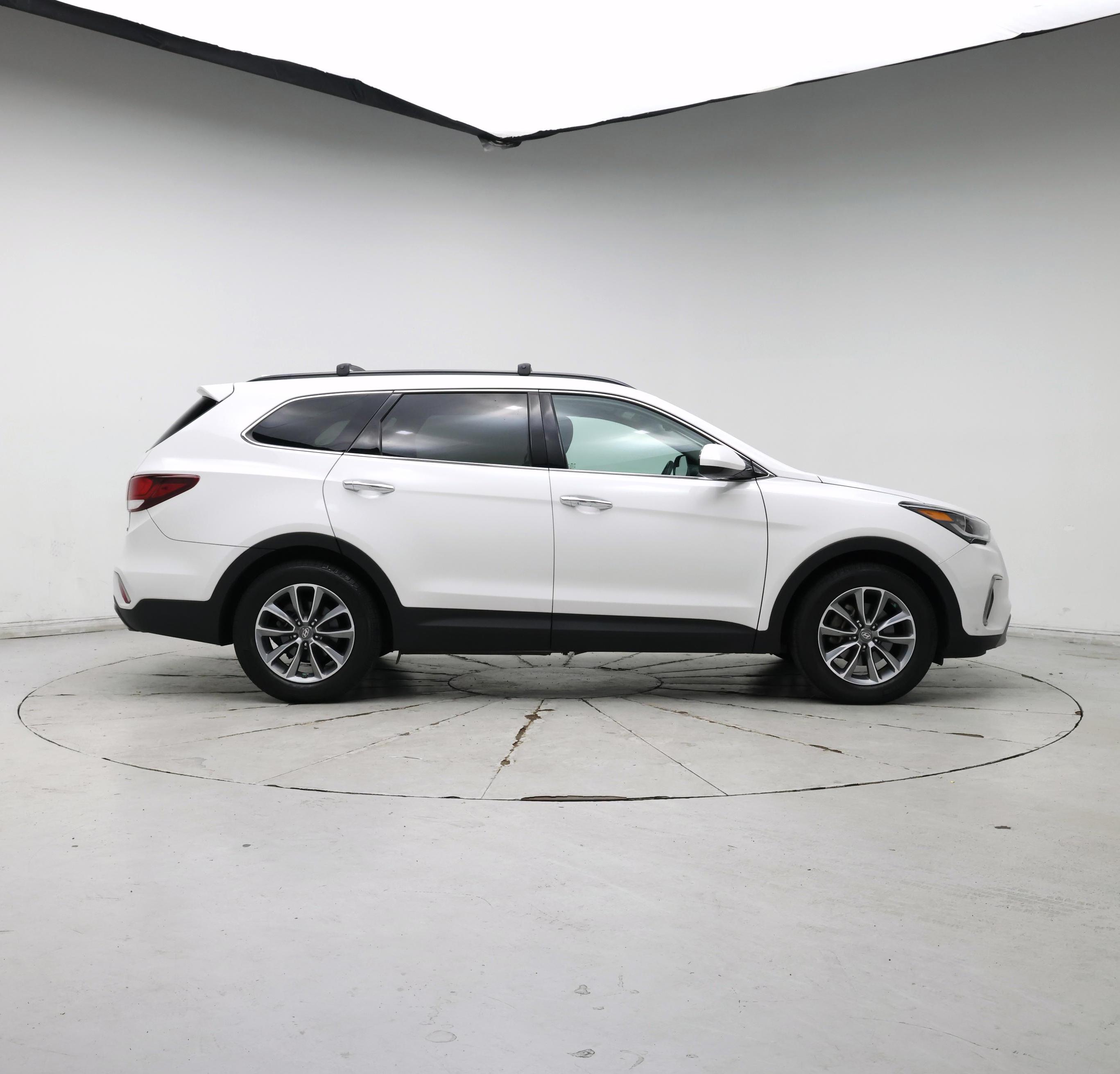 Thumbnail: 2017 Hyundai Santa Fe - 7