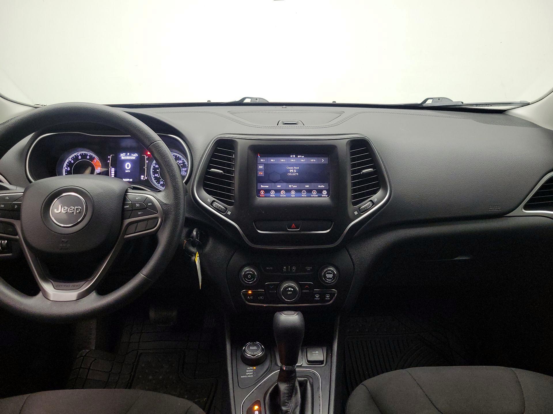 Thumbnail: 2019 Jeep Cherokee - 8
