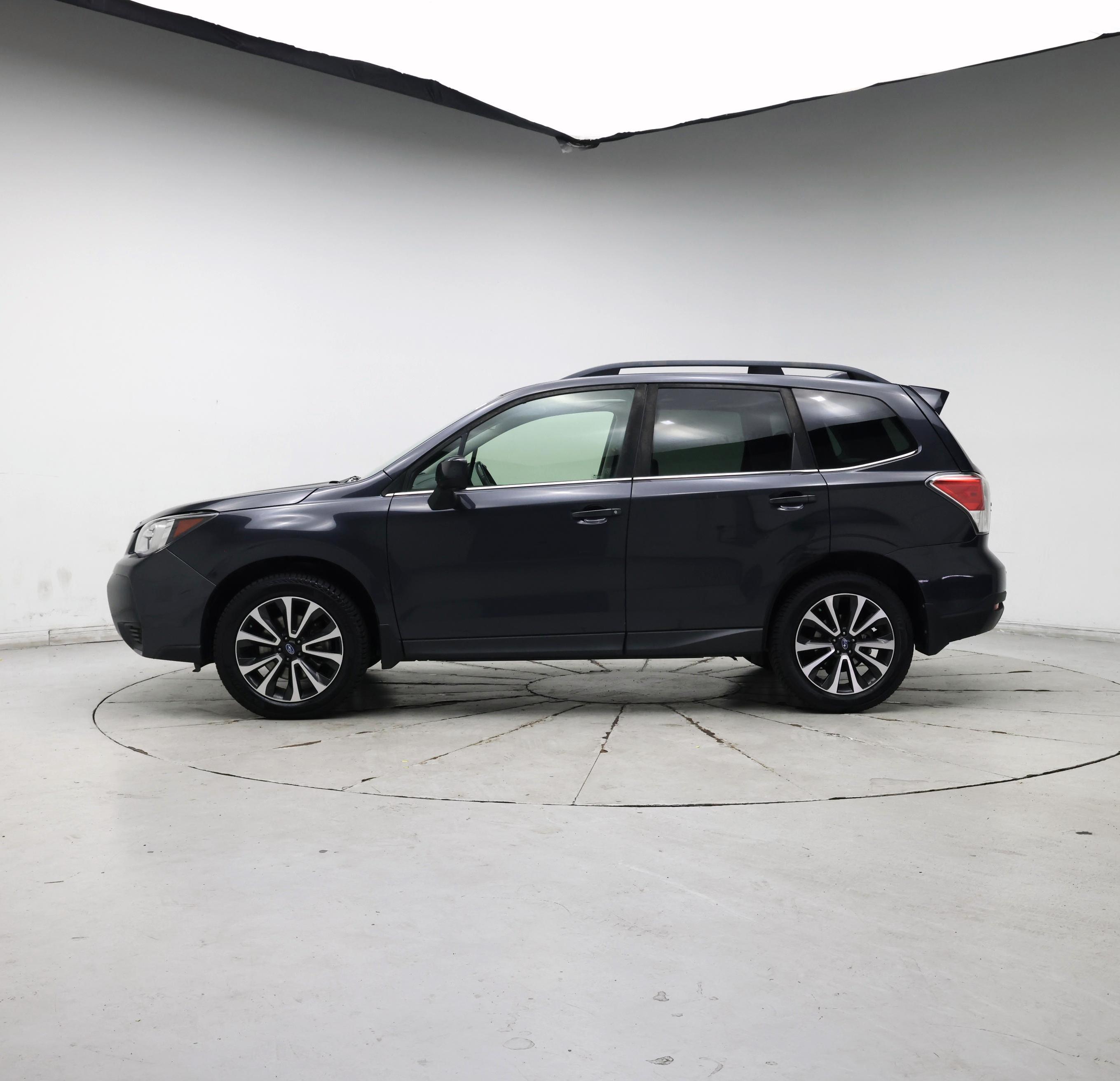 Thumbnail: 2018 Subaru Forester - 3