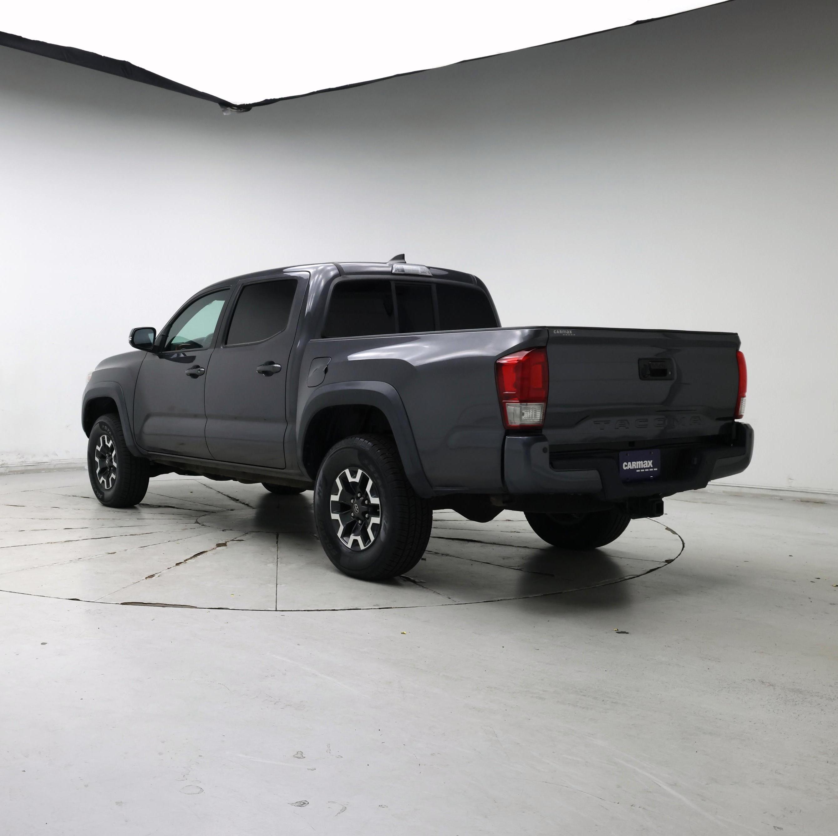 Thumbnail: 2016 Toyota Tacoma - 2