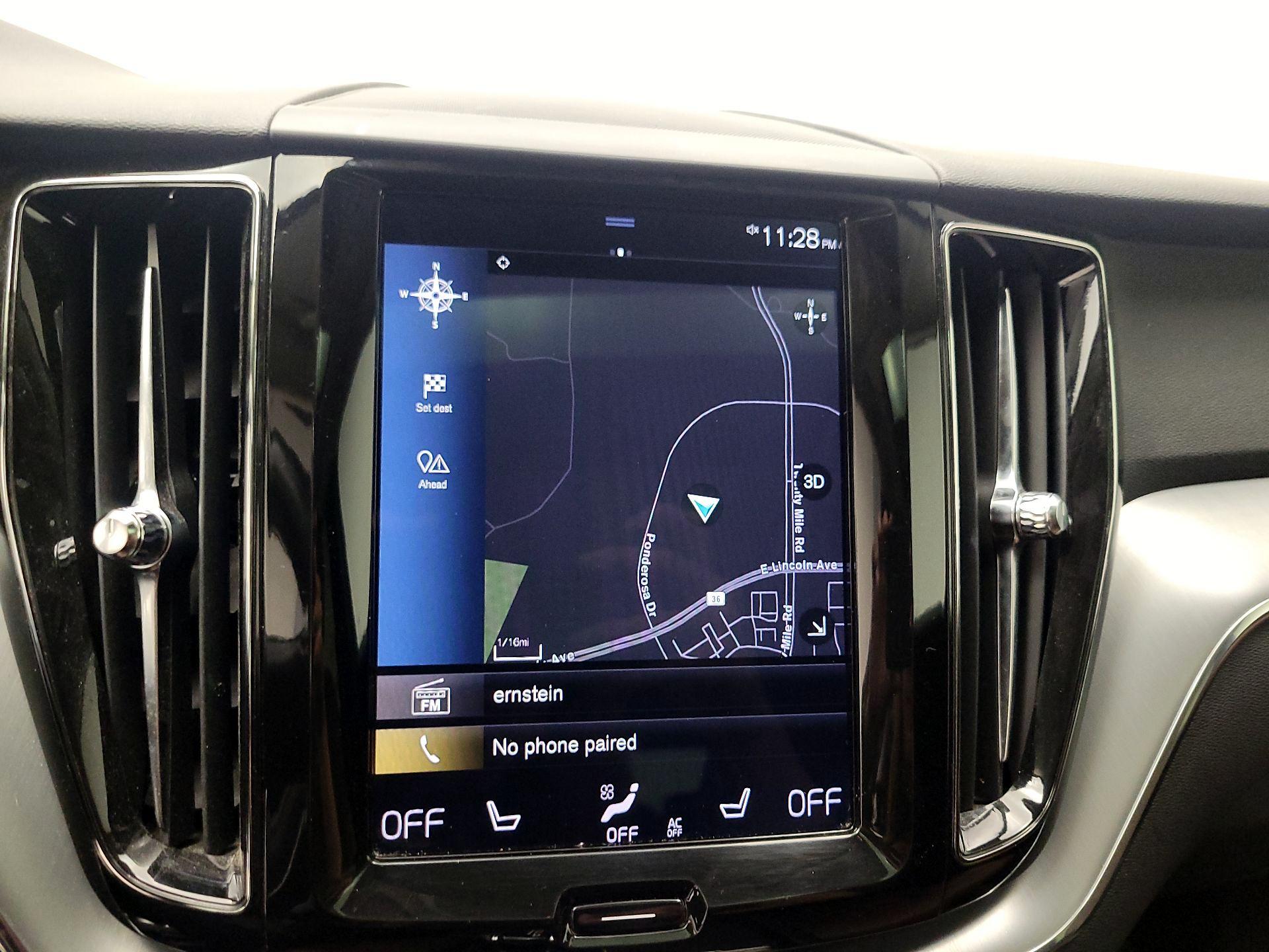 Thumbnail: 2018 Volvo XC60 - 14