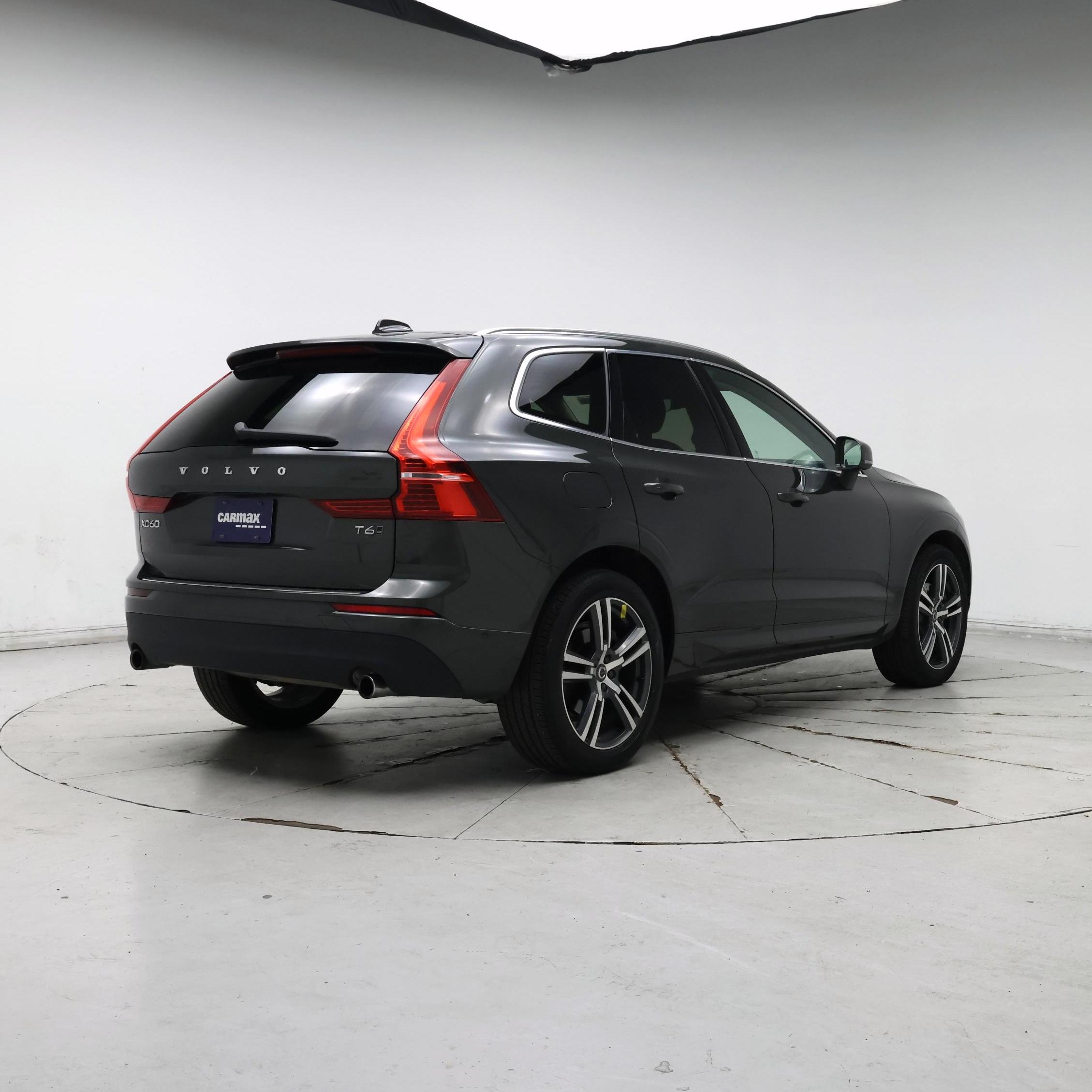 Thumbnail: 2018 Volvo XC60 - 8
