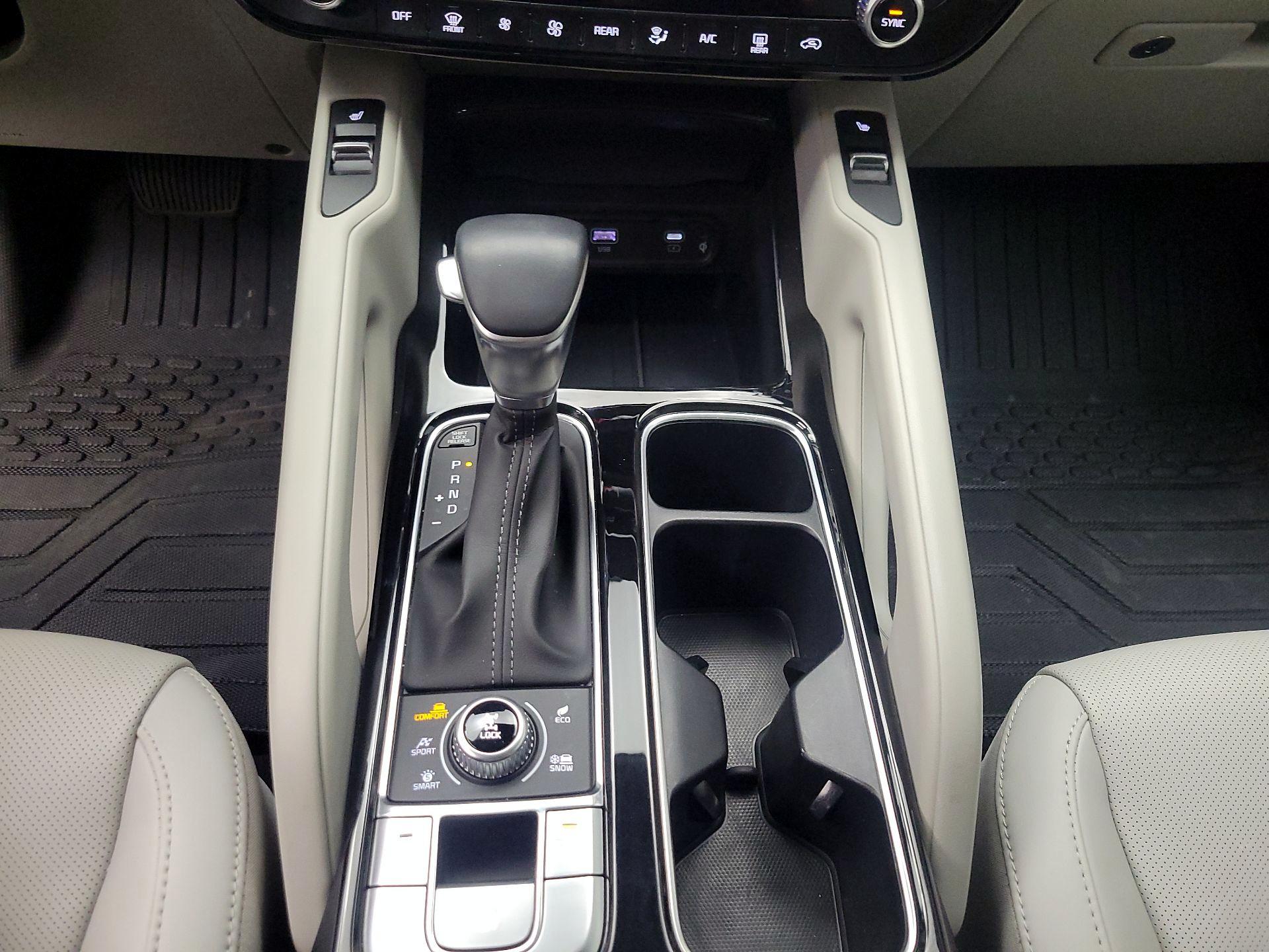 Thumbnail: 2024 Kia Telluride - 18