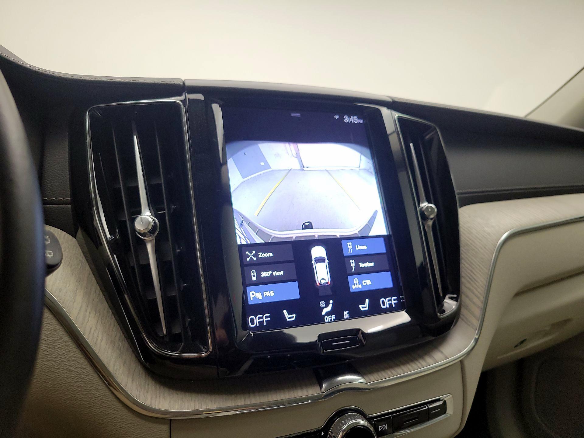 Thumbnail: 2020 Volvo XC60 - 13