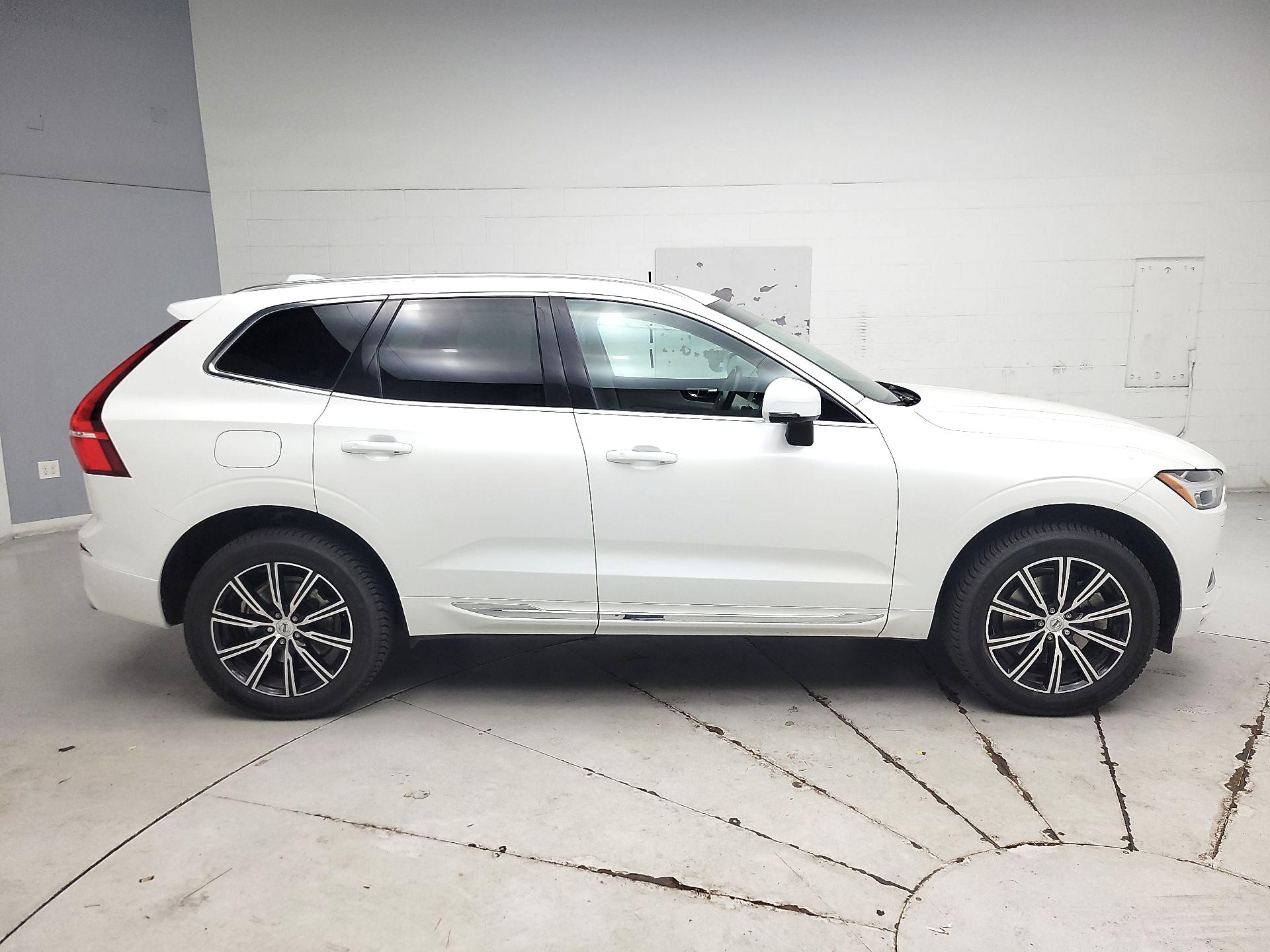 Thumbnail: 2020 Volvo XC60 - 4