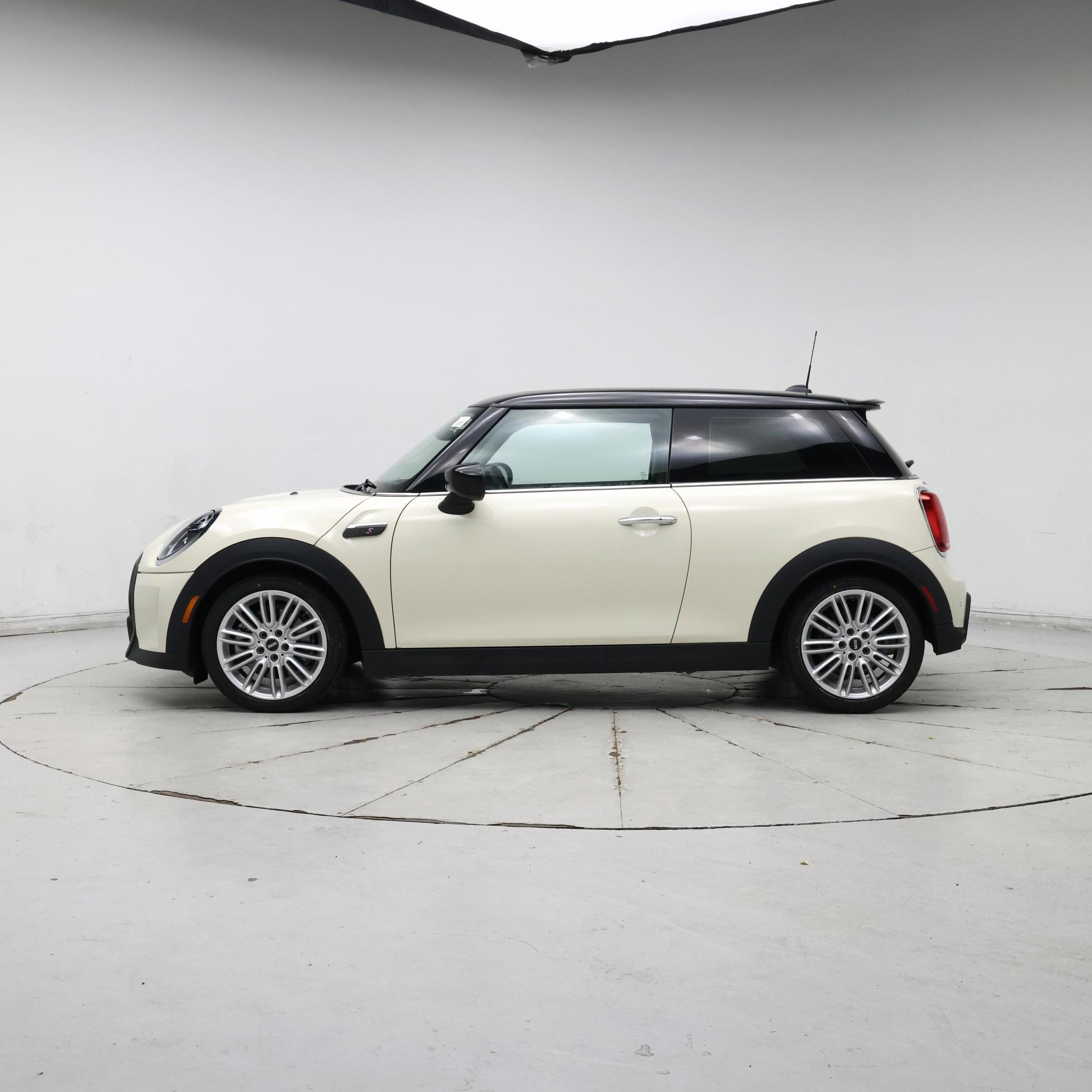 Thumbnail: 2023 MINI Cooper Hardtop - 3