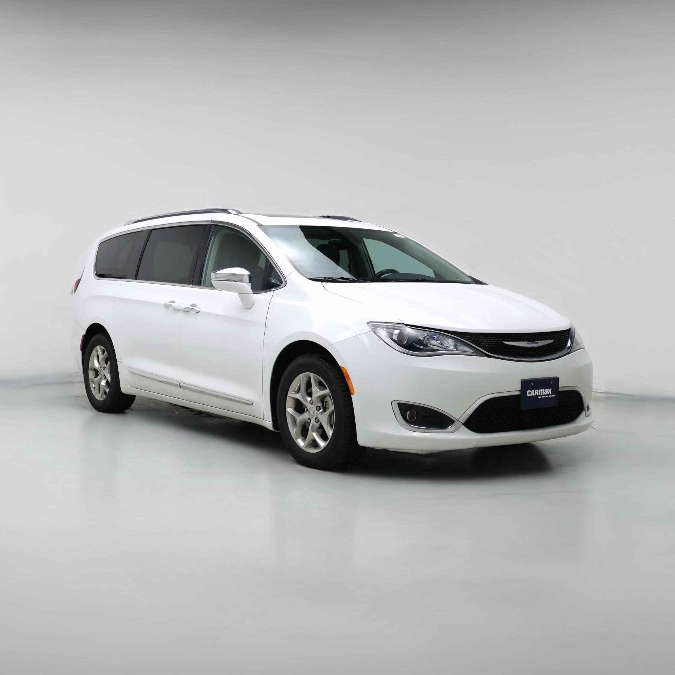 Thumbnail: 2019 Chrysler Pacifica - 1