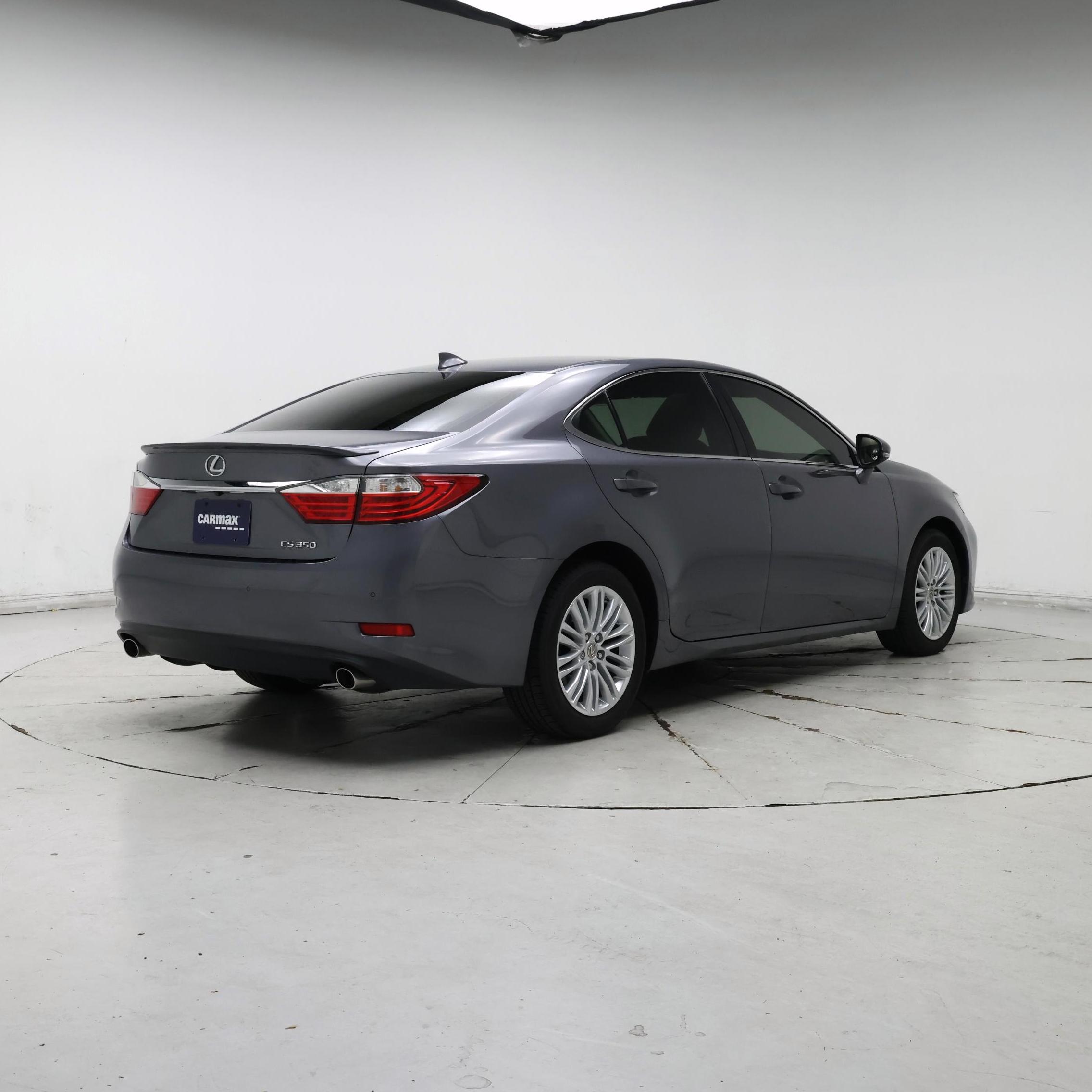 Thumbnail: 2015 Lexus ES - 8