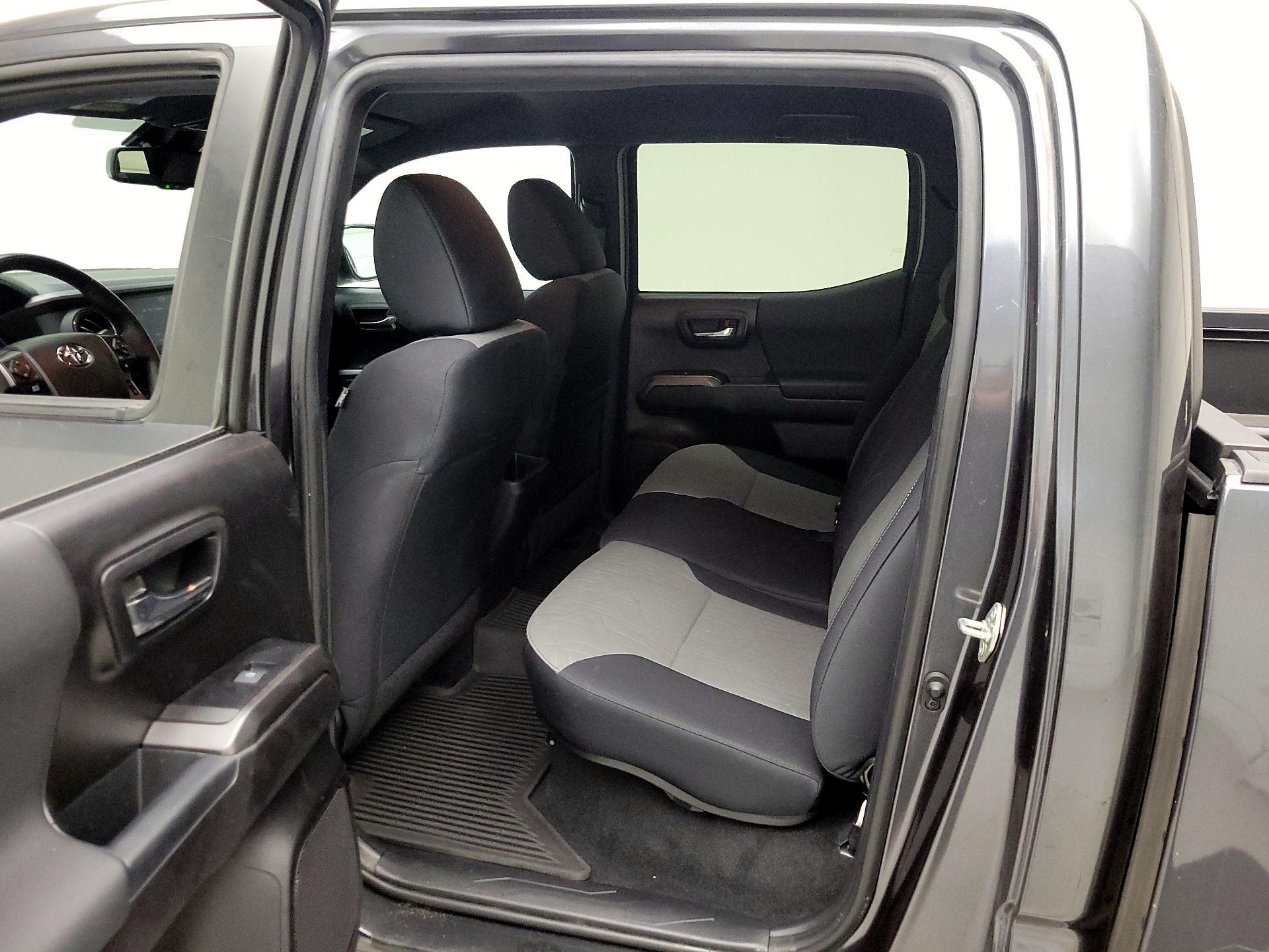 Thumbnail: 2021 Toyota Tacoma - 19