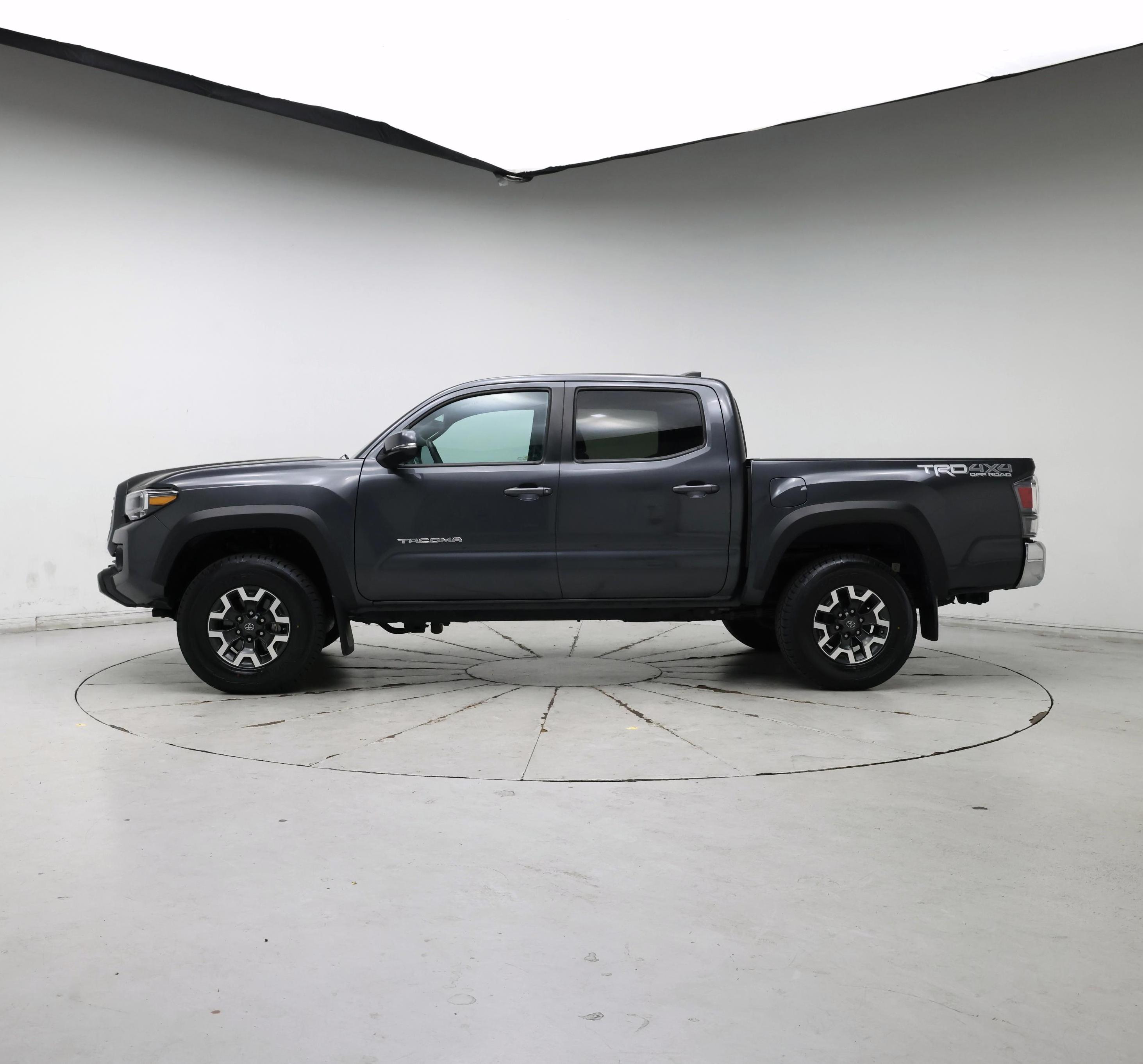 Thumbnail: 2021 Toyota Tacoma - 3