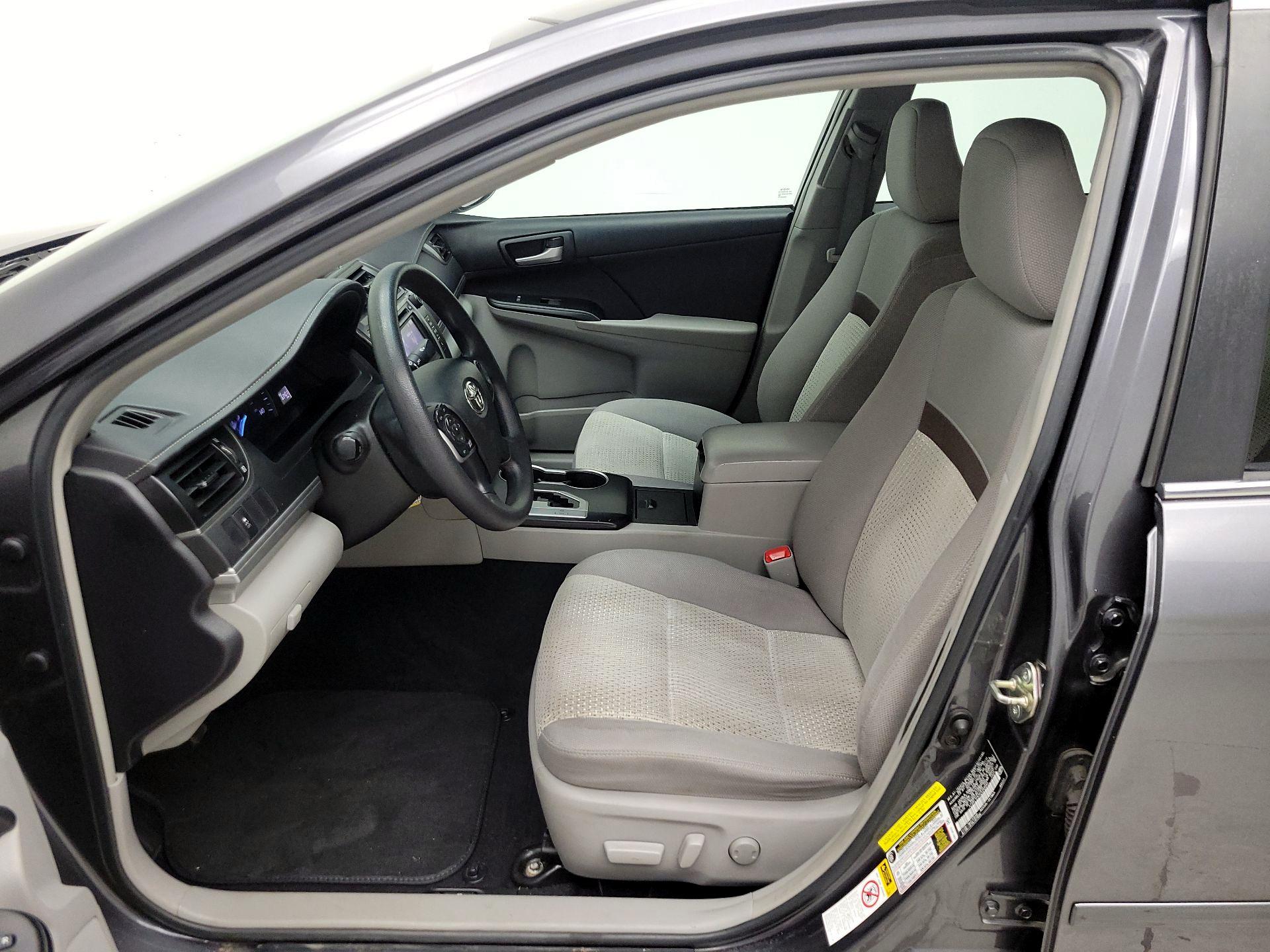 Thumbnail: 2014 Toyota Camry - 11