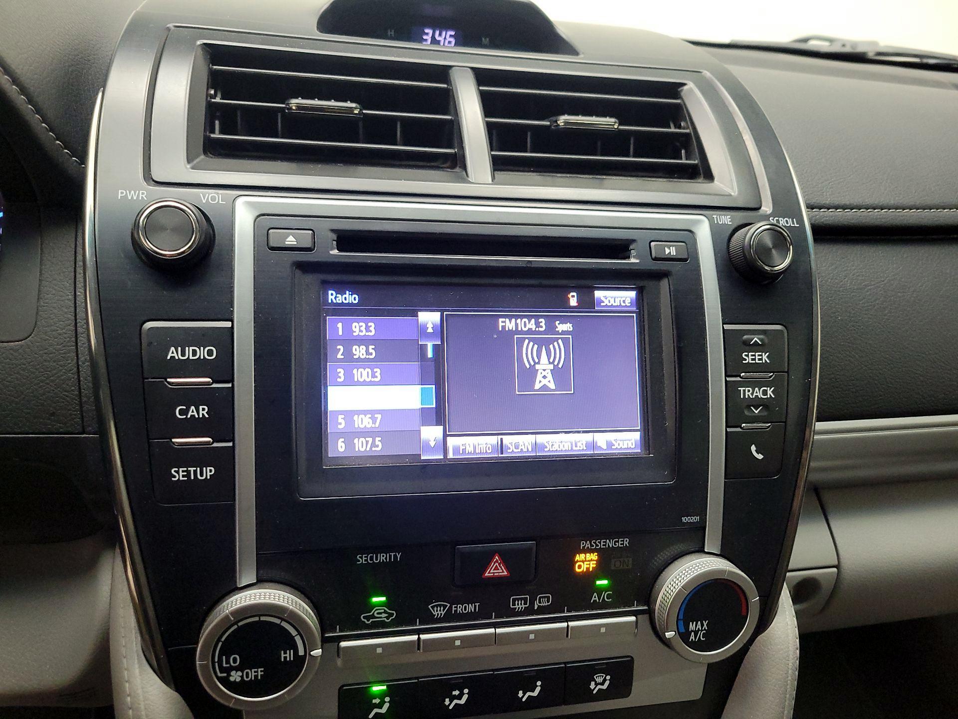 Thumbnail: 2014 Toyota Camry - 15