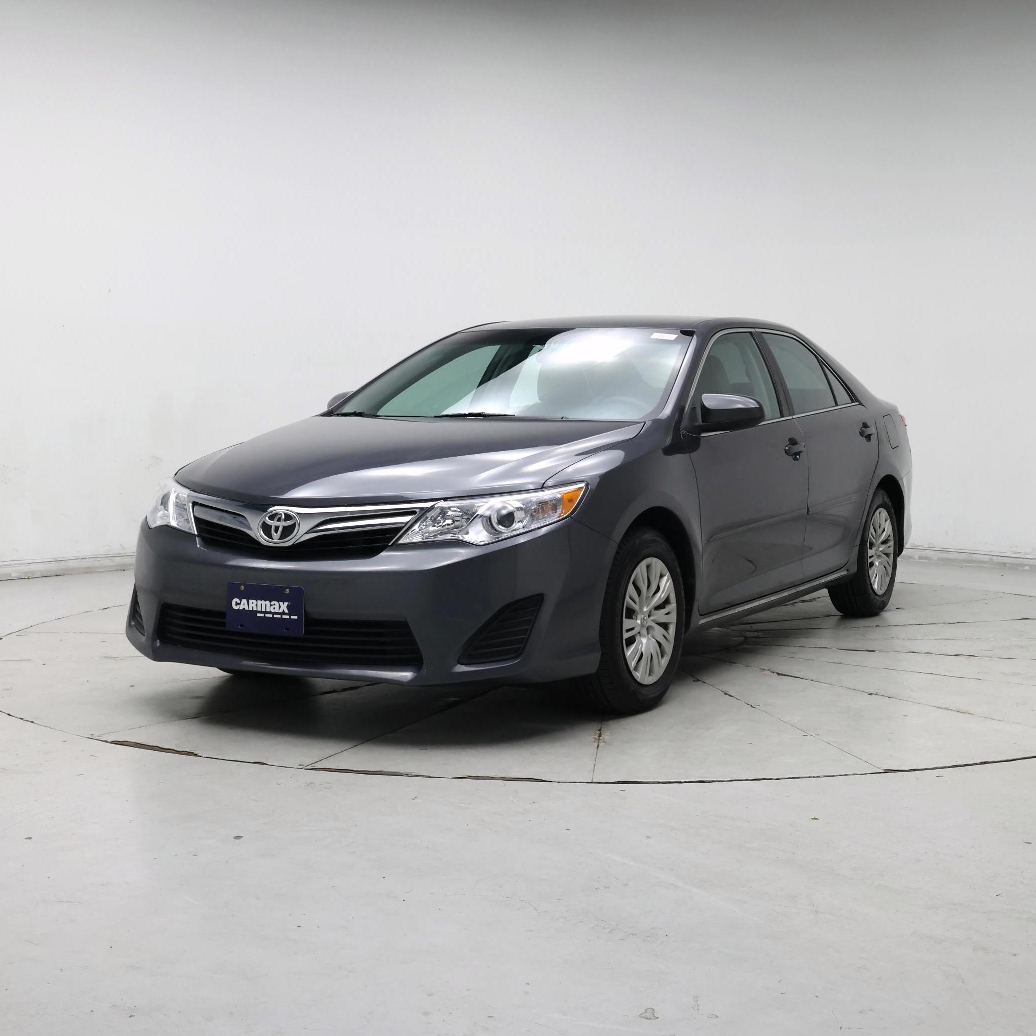 Thumbnail: 2014 Toyota Camry - 4