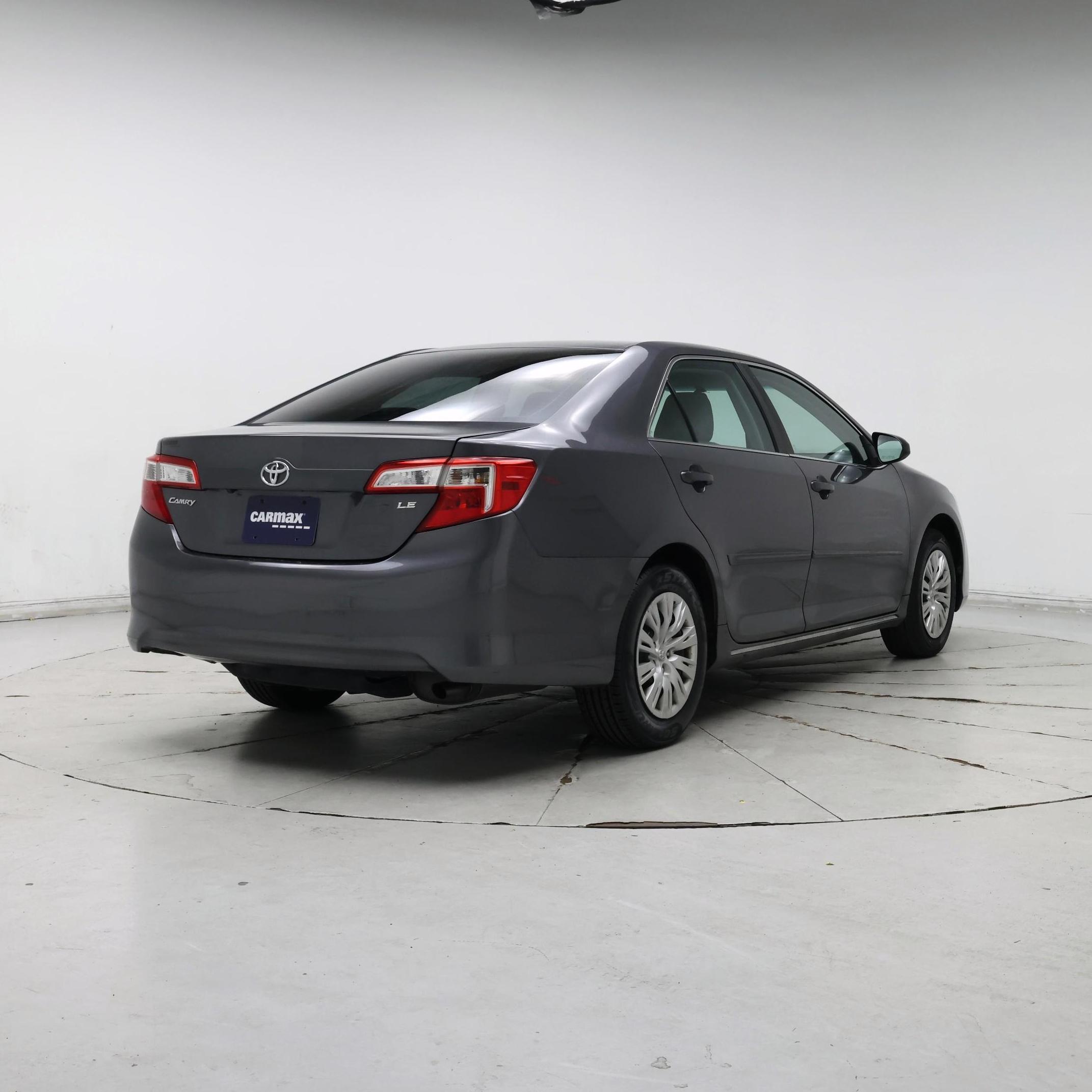 Thumbnail: 2014 Toyota Camry - 8
