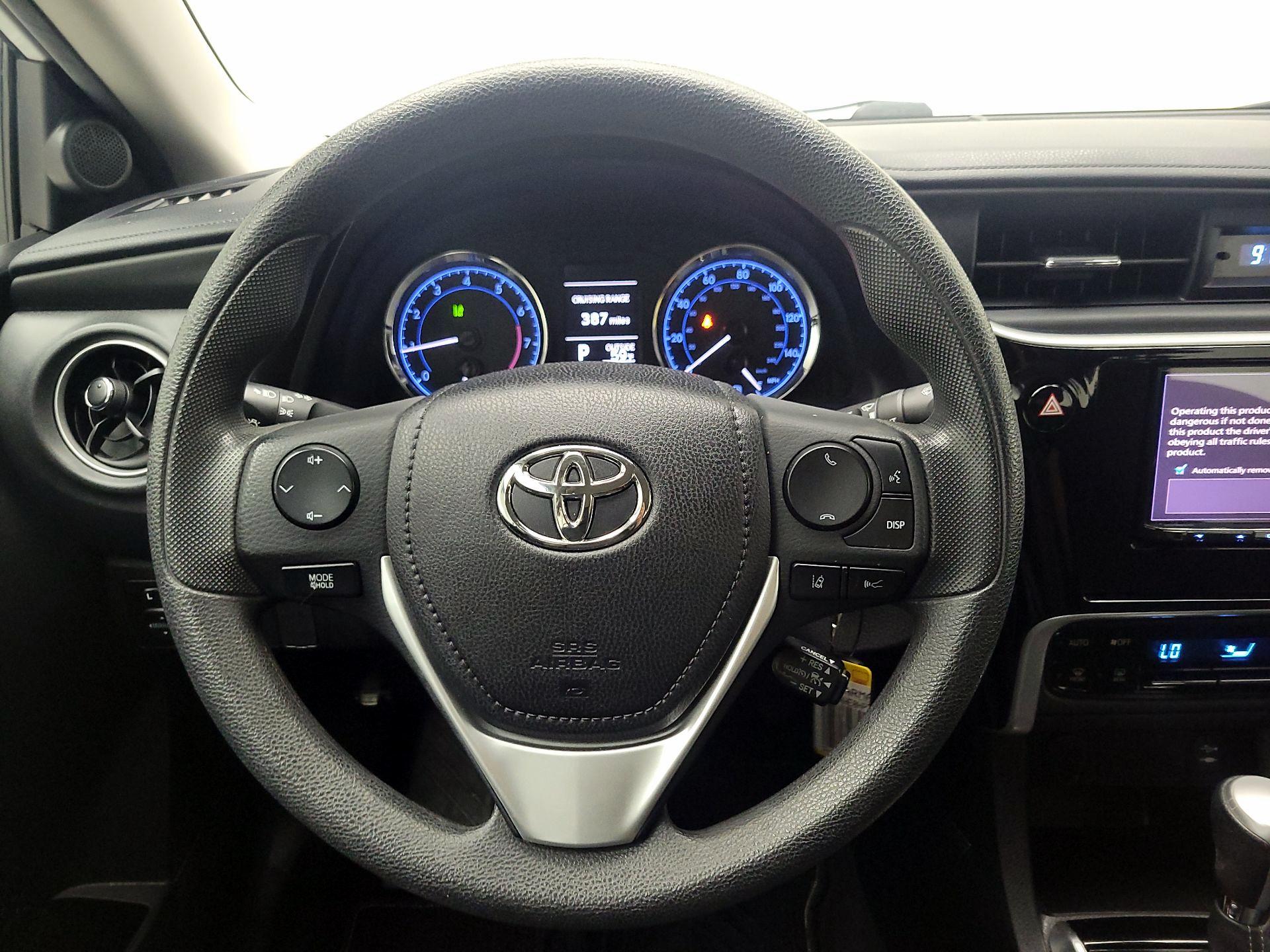 Thumbnail: 2017 Toyota Corolla - 10
