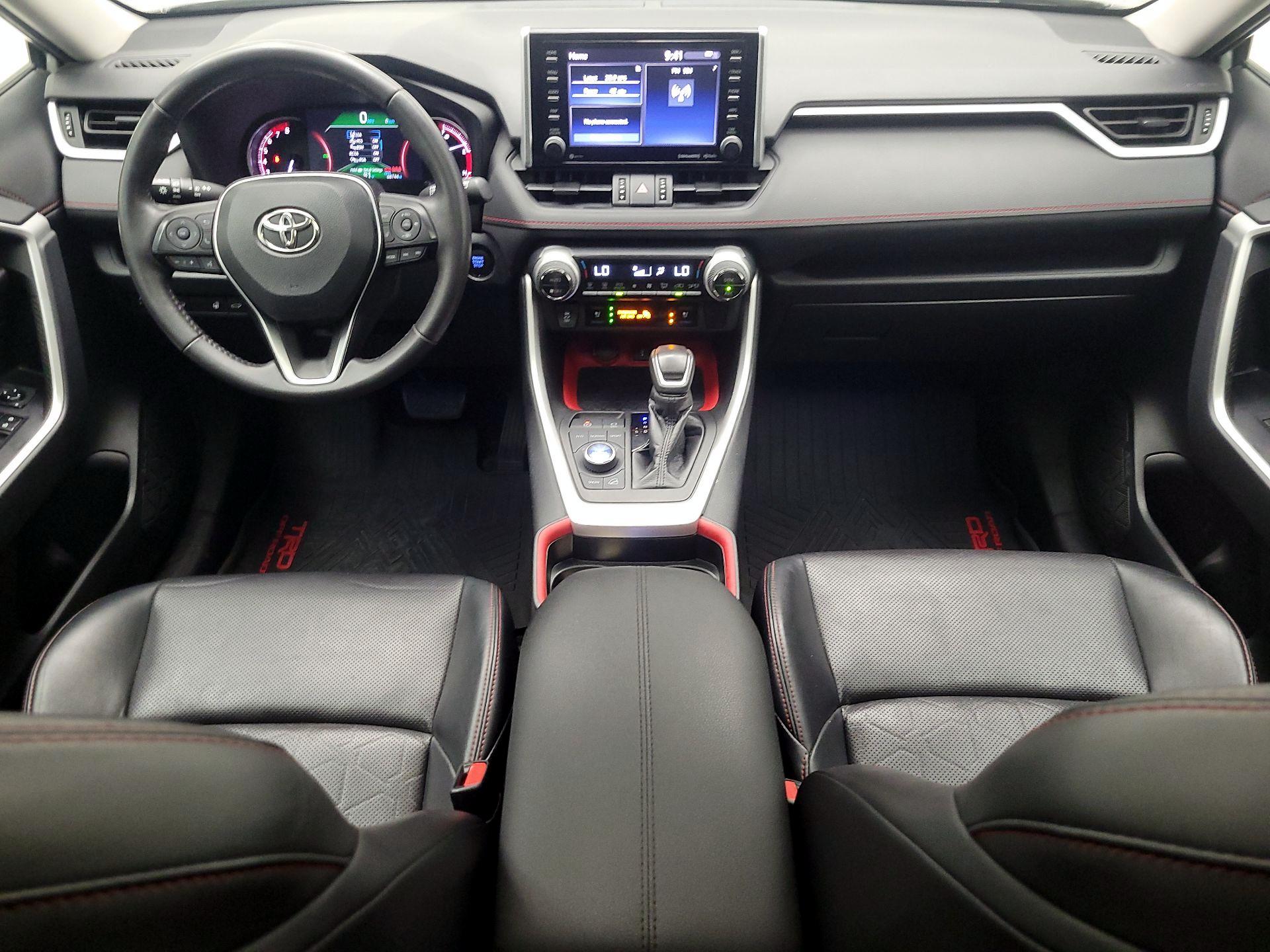 Thumbnail: 2021 Toyota RAV4 - 9