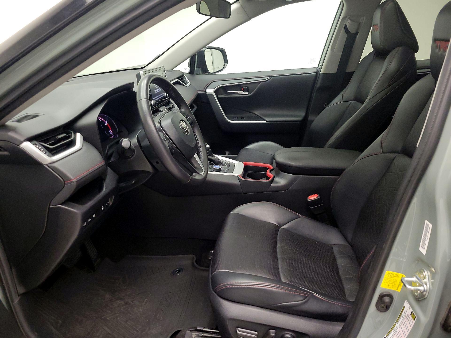 Thumbnail: 2021 Toyota RAV4 - 11