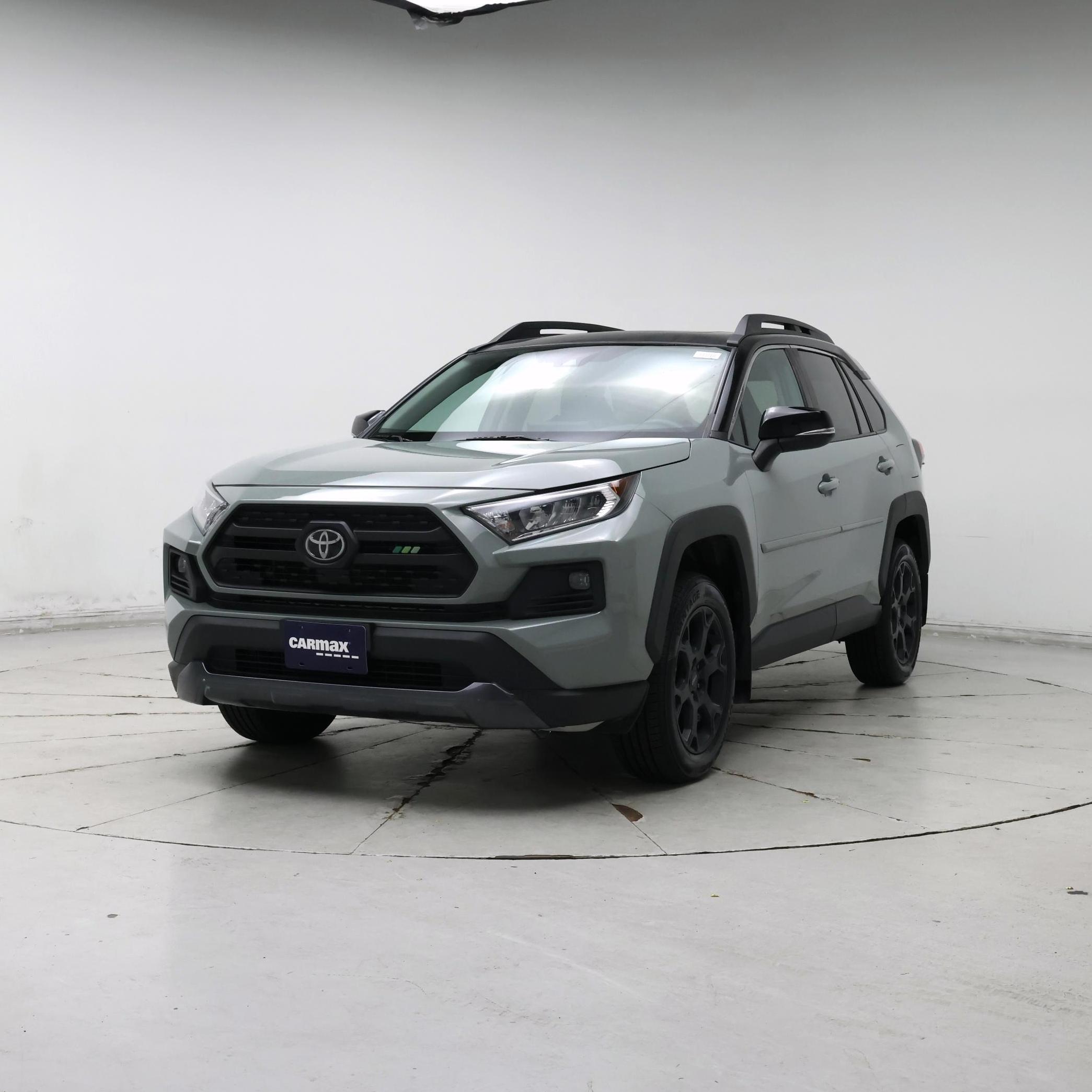Thumbnail: 2021 Toyota RAV4 - 4