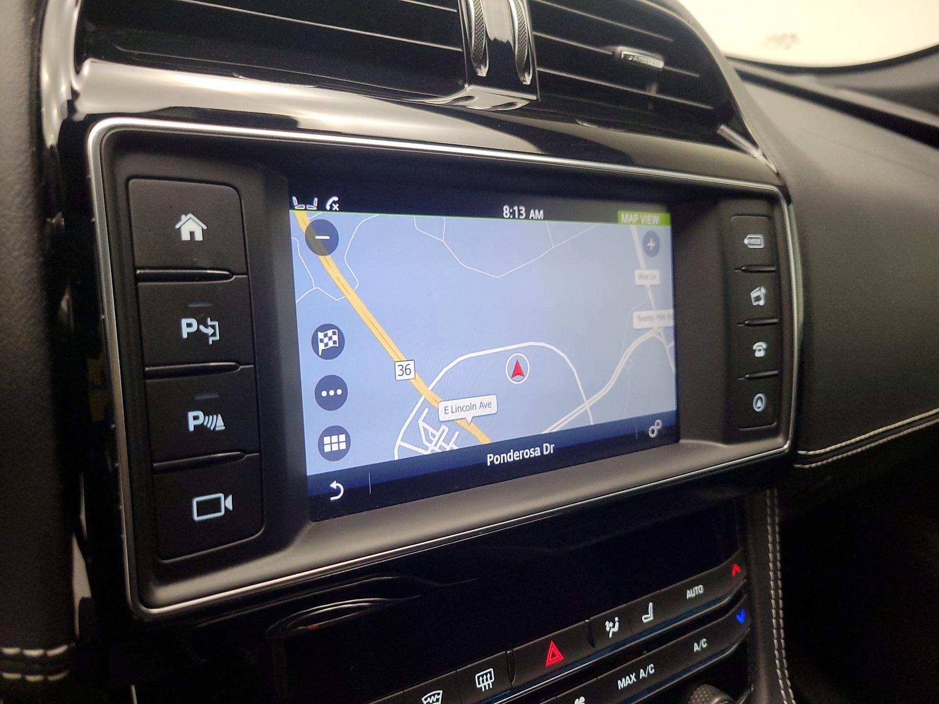 Thumbnail: 2018 Jaguar F-Pace - 14