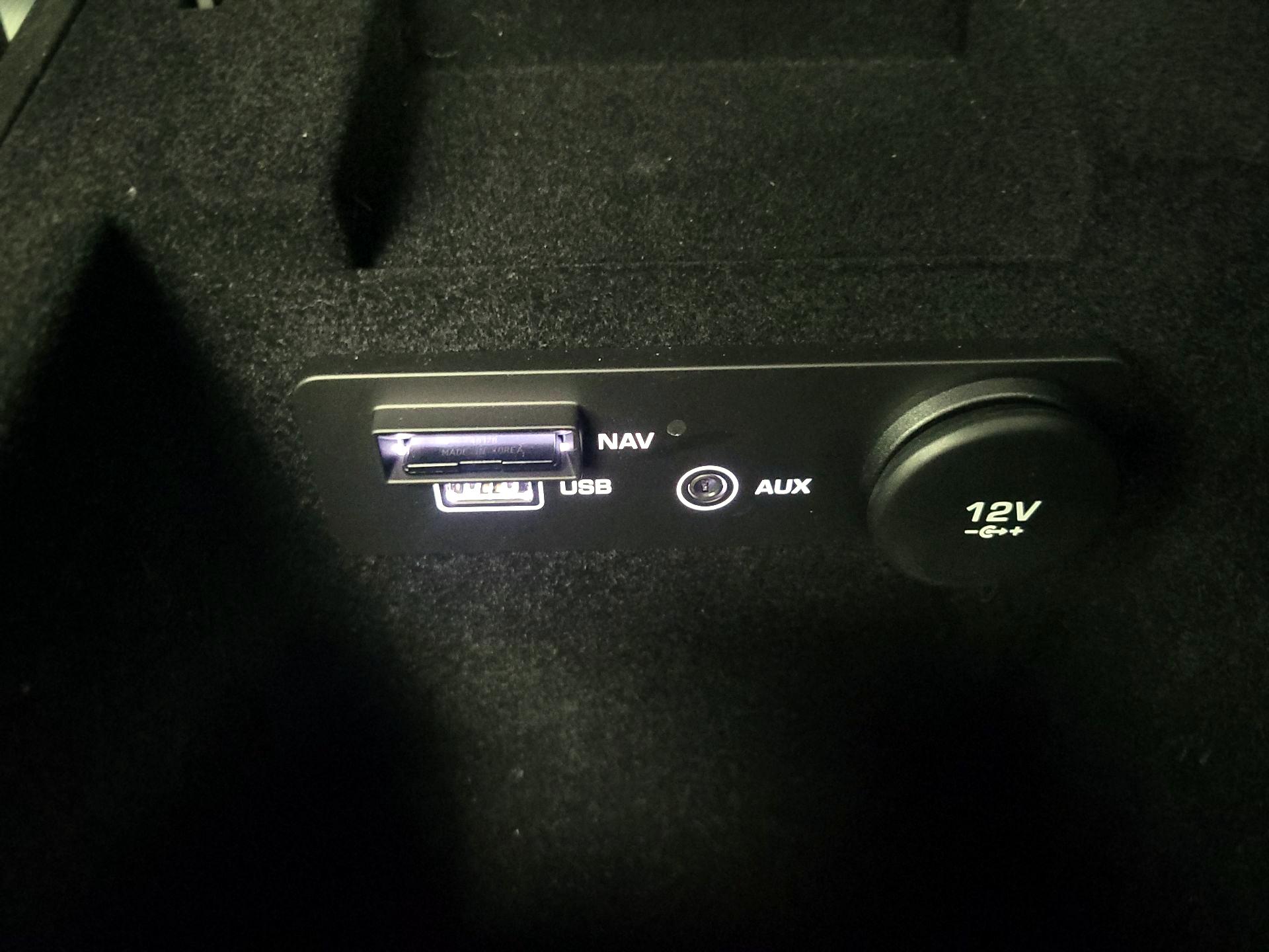 Thumbnail: 2018 Jaguar F-Pace - 18