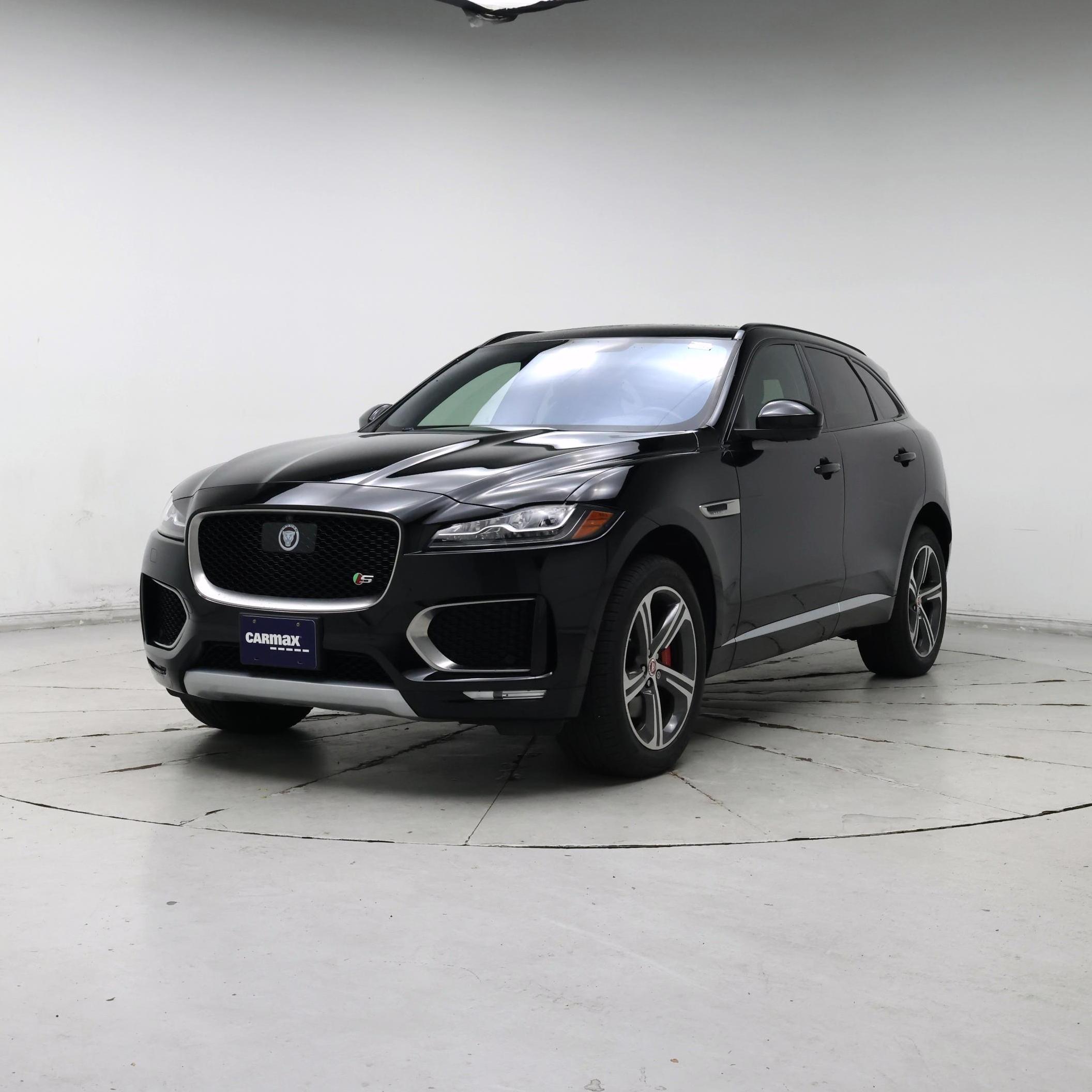 Thumbnail: 2018 Jaguar F-Pace - 4