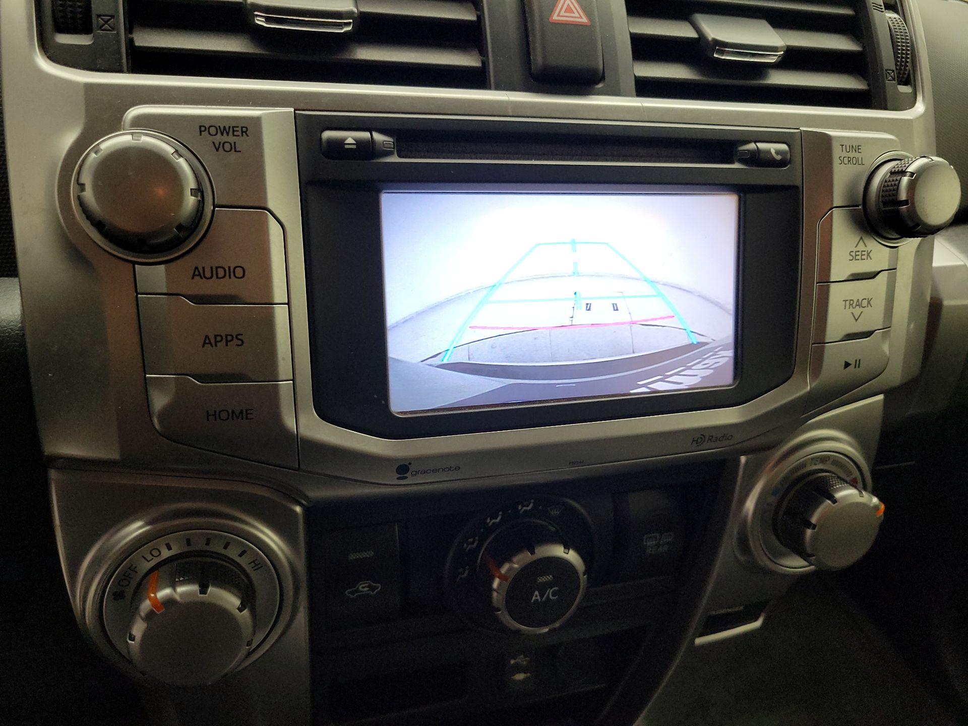 Thumbnail: 2015 Toyota 4Runner - 12