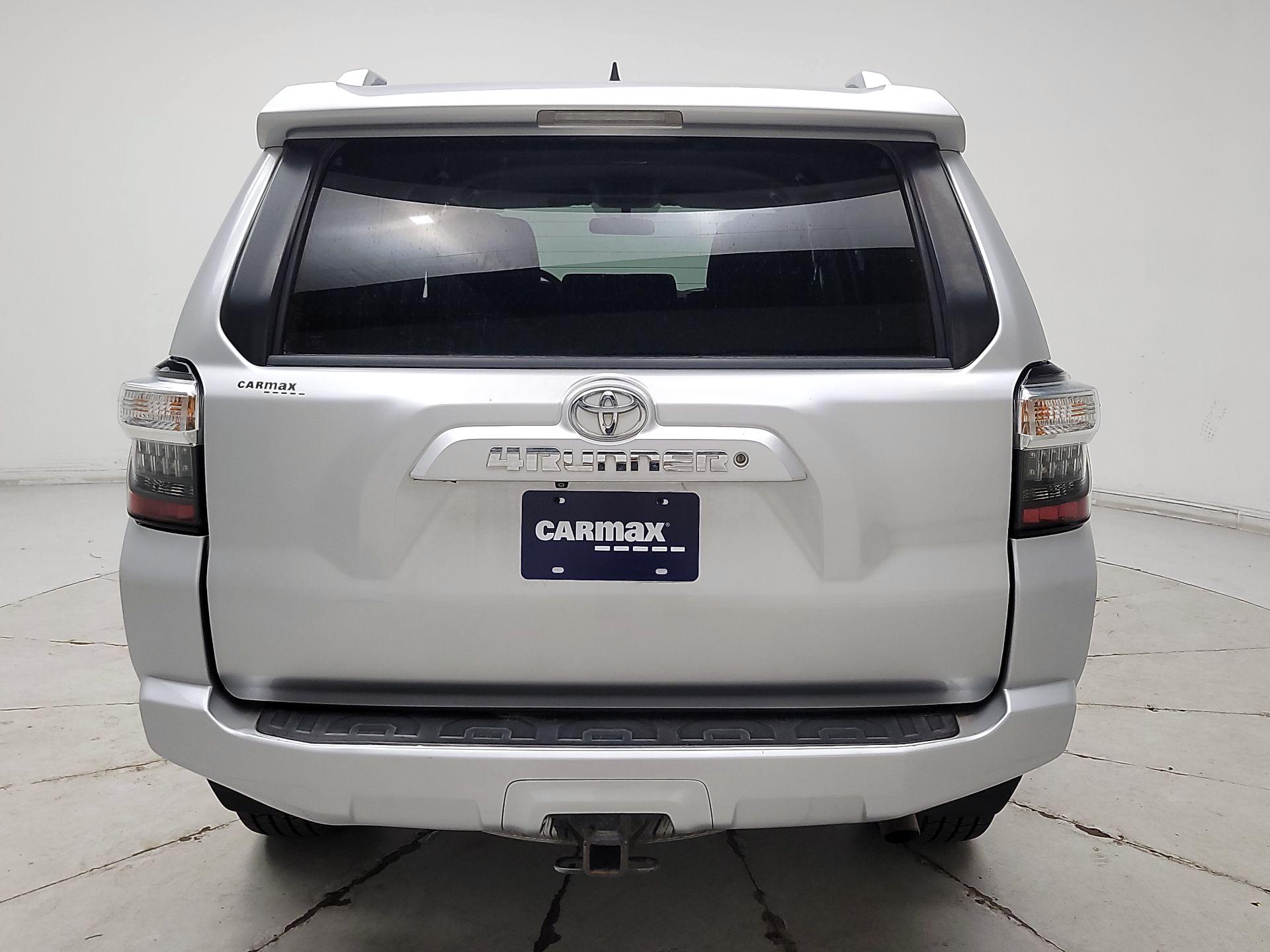 Thumbnail: 2015 Toyota 4Runner - 6