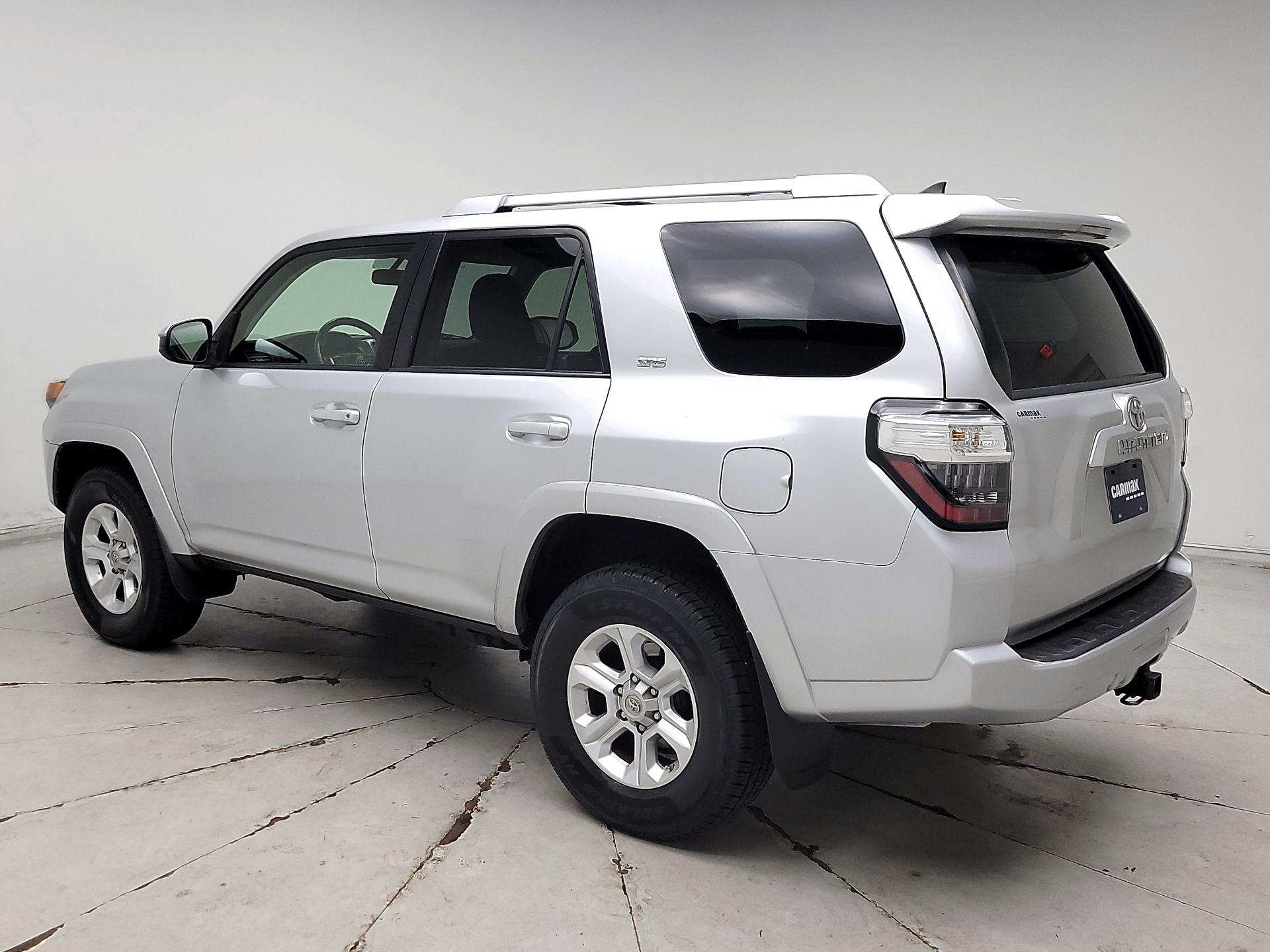 Thumbnail: 2015 Toyota 4Runner - 7
