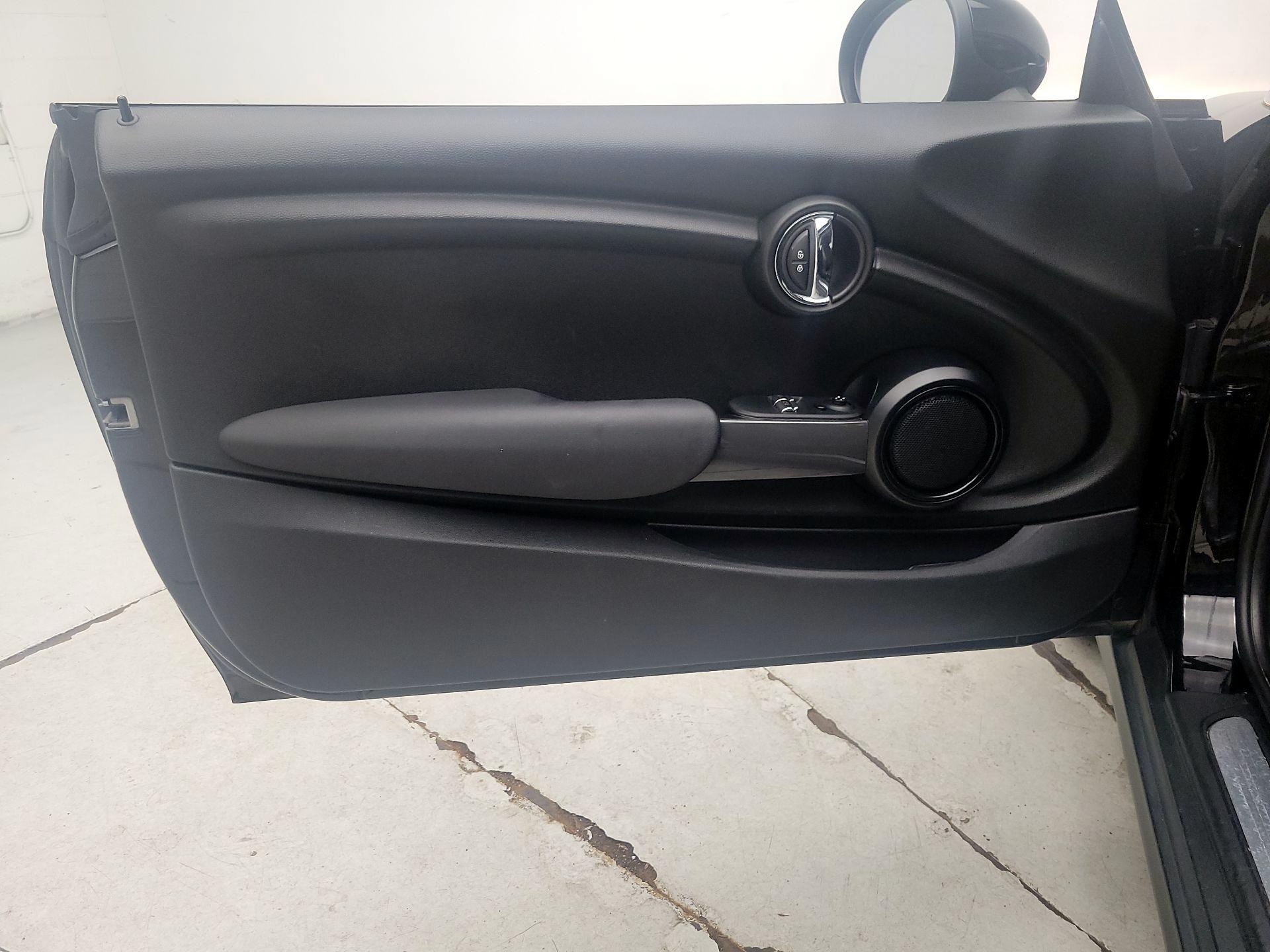 Thumbnail: 2019 MINI Cooper Hardtop - 12