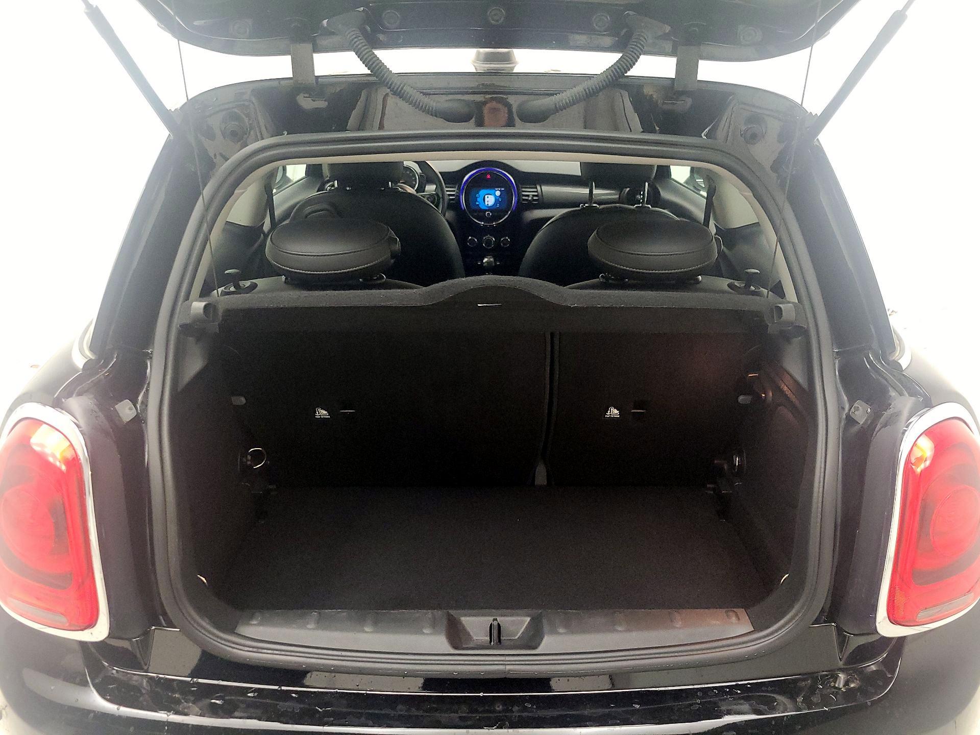 Thumbnail: 2019 MINI Cooper Hardtop - 20