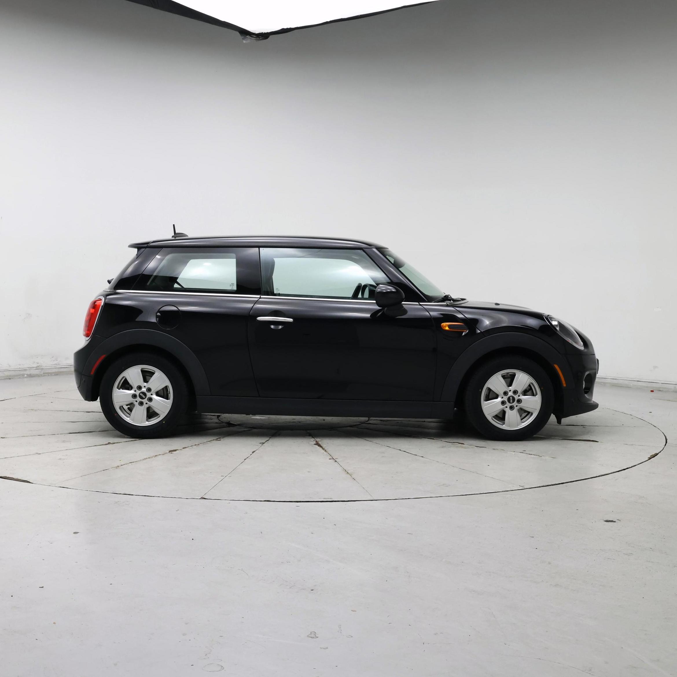 Thumbnail: 2019 MINI Cooper Hardtop - 7