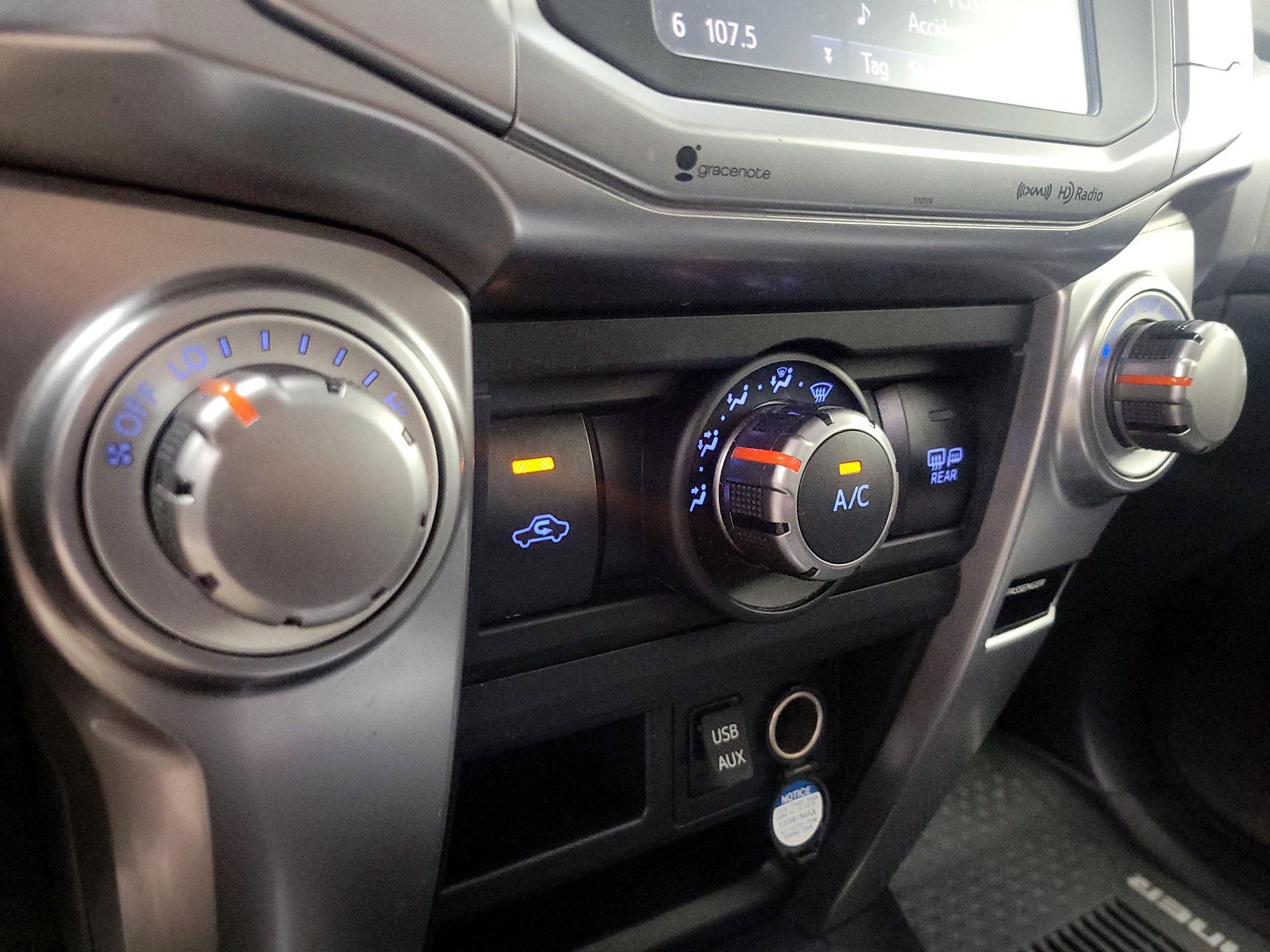Thumbnail: 2018 Toyota 4Runner - 17