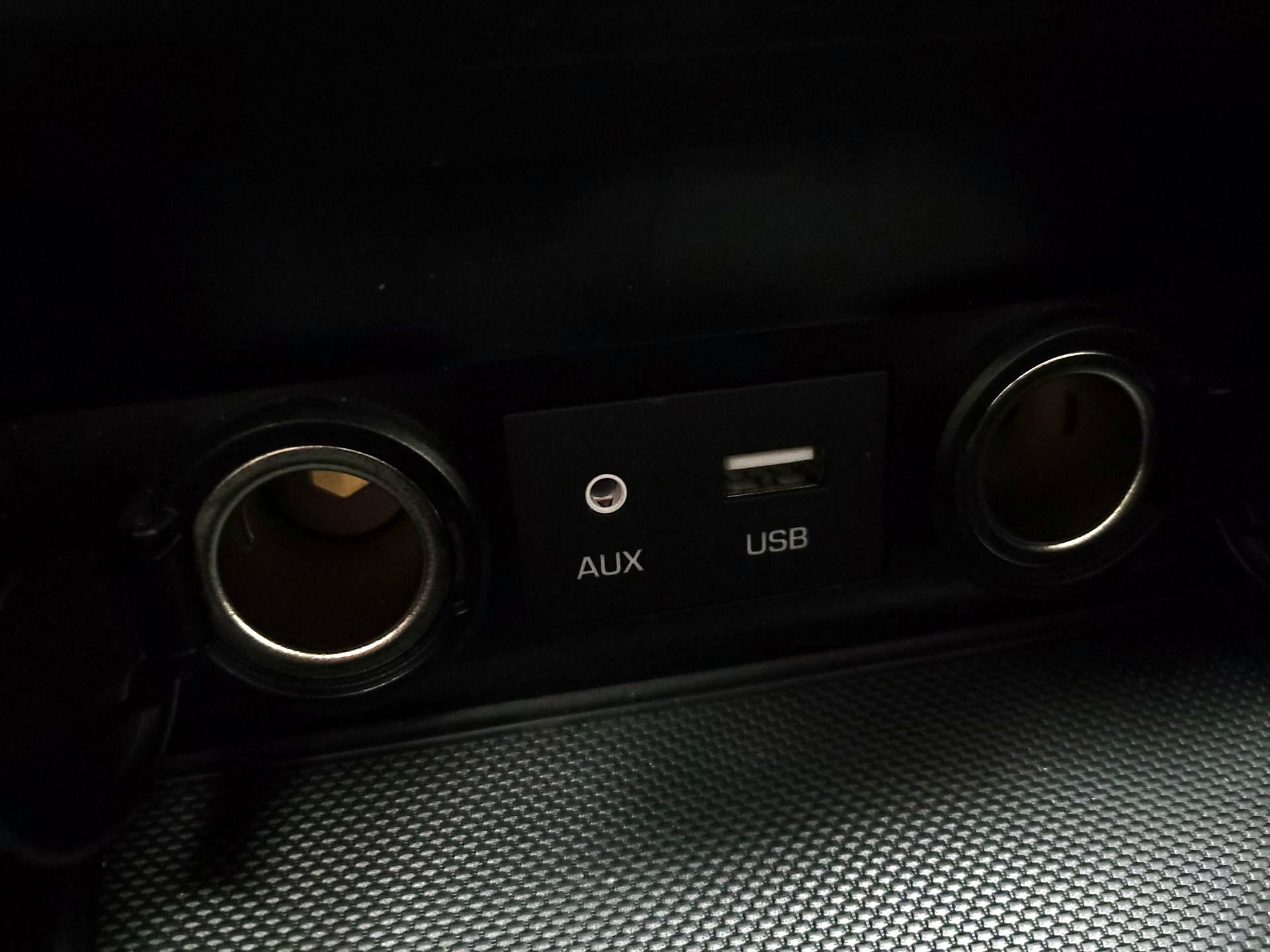 Thumbnail: 2018 Hyundai Elantra - 15