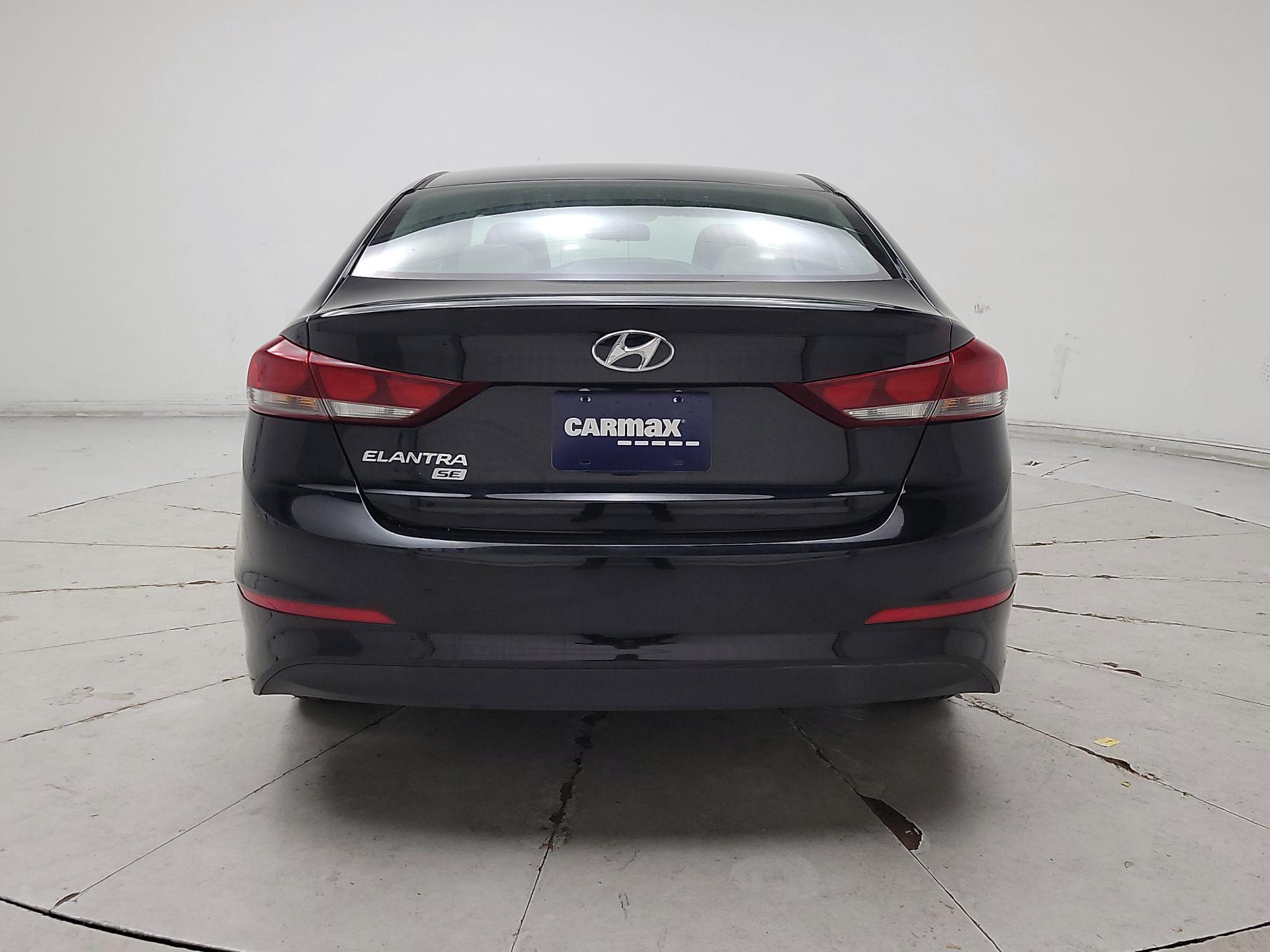 Thumbnail: 2018 Hyundai Elantra - 6