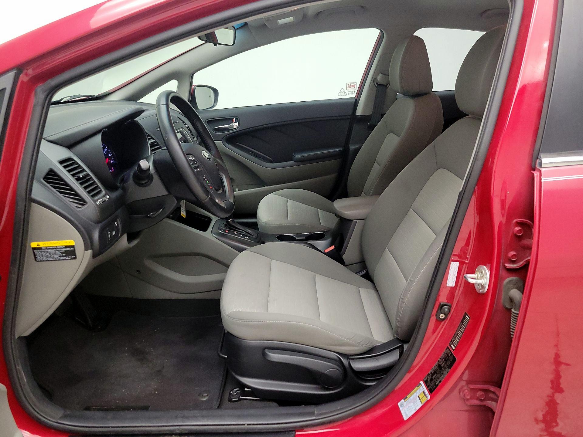 Thumbnail: 2014 Kia Forte - 11