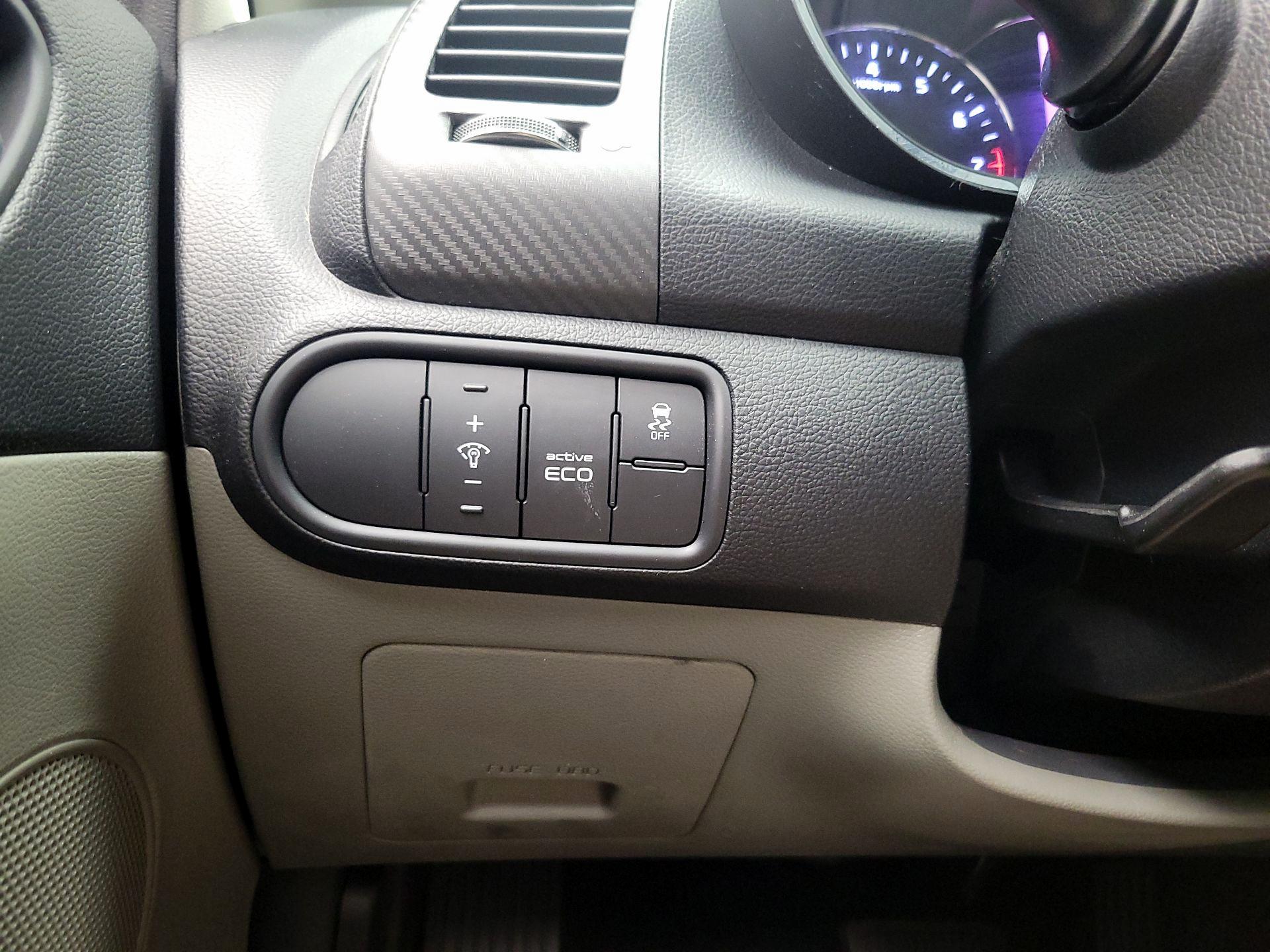 Thumbnail: 2014 Kia Forte - 13