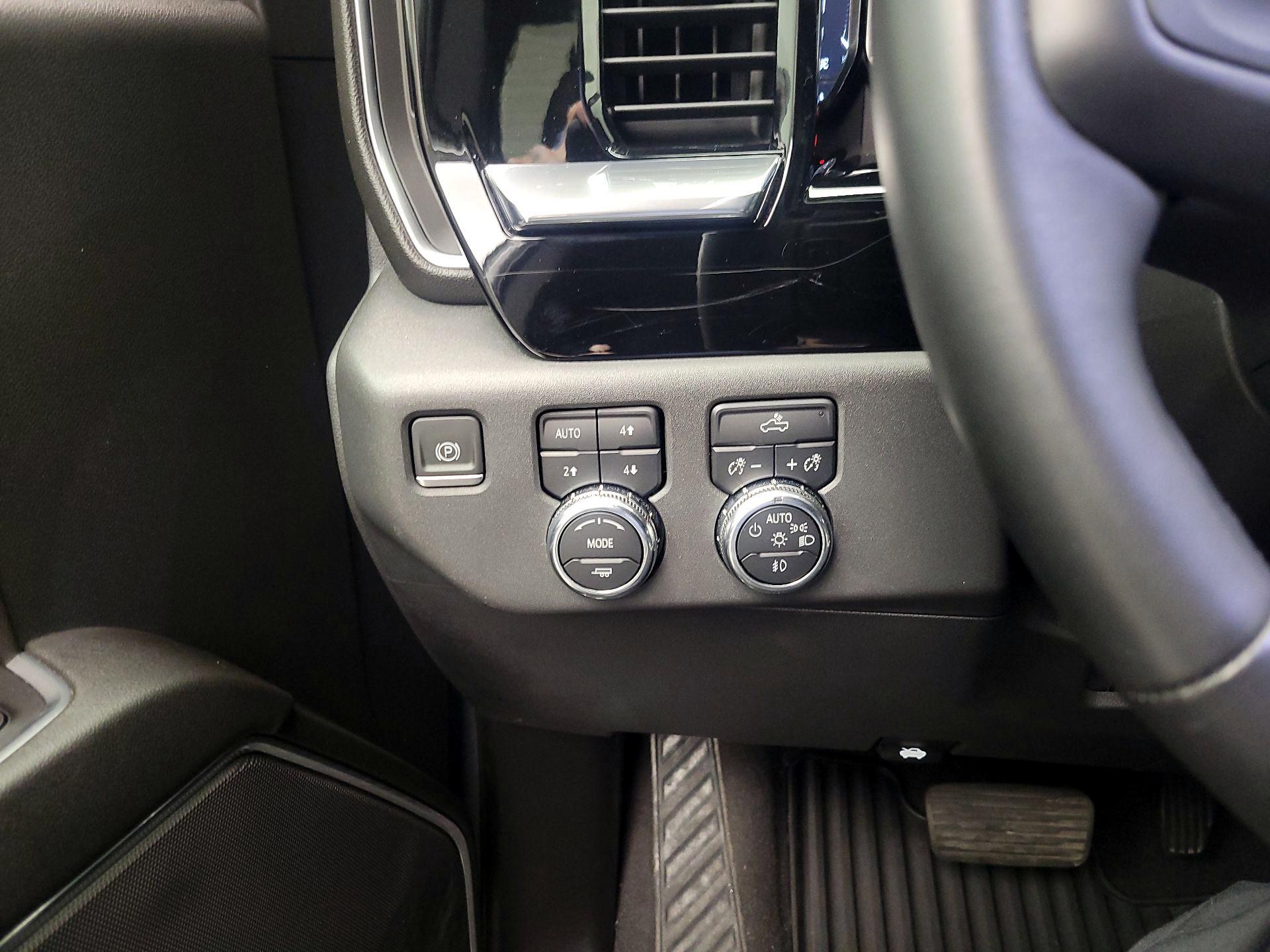 Thumbnail: 2023 GMC Sierra 1500 - 13