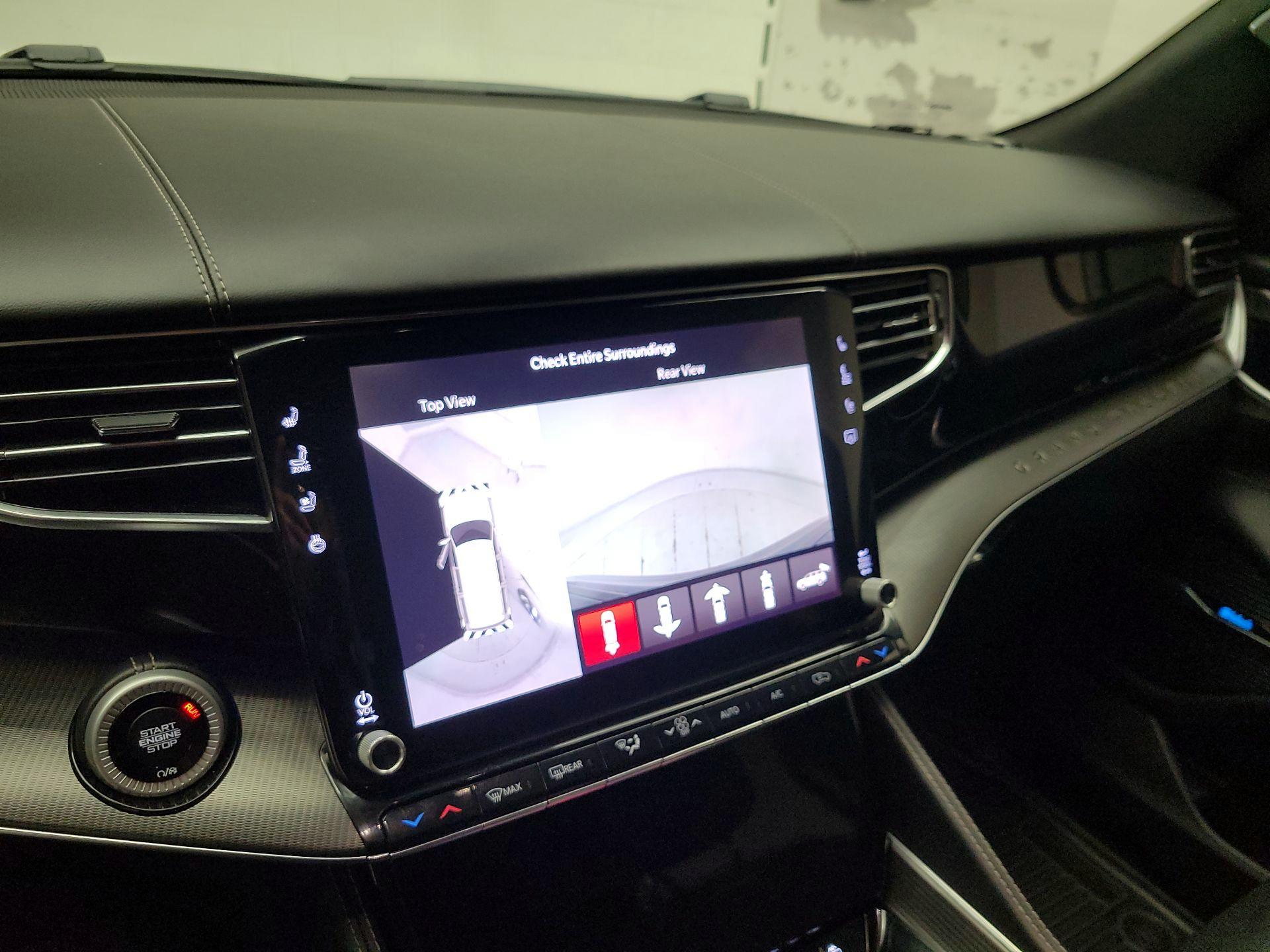 Thumbnail: 2022 Jeep Grand Wagoneer - 13