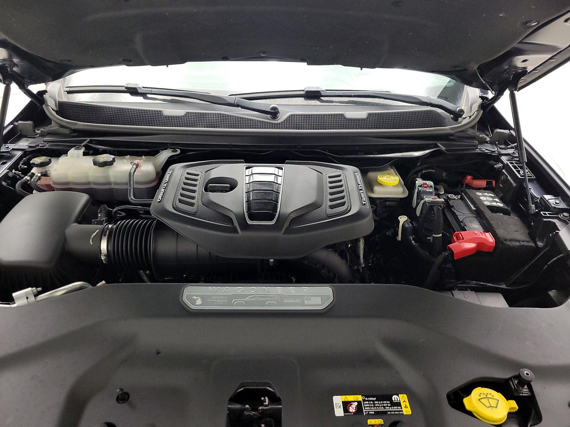 Thumbnail: 2022 Jeep Grand Wagoneer - 19