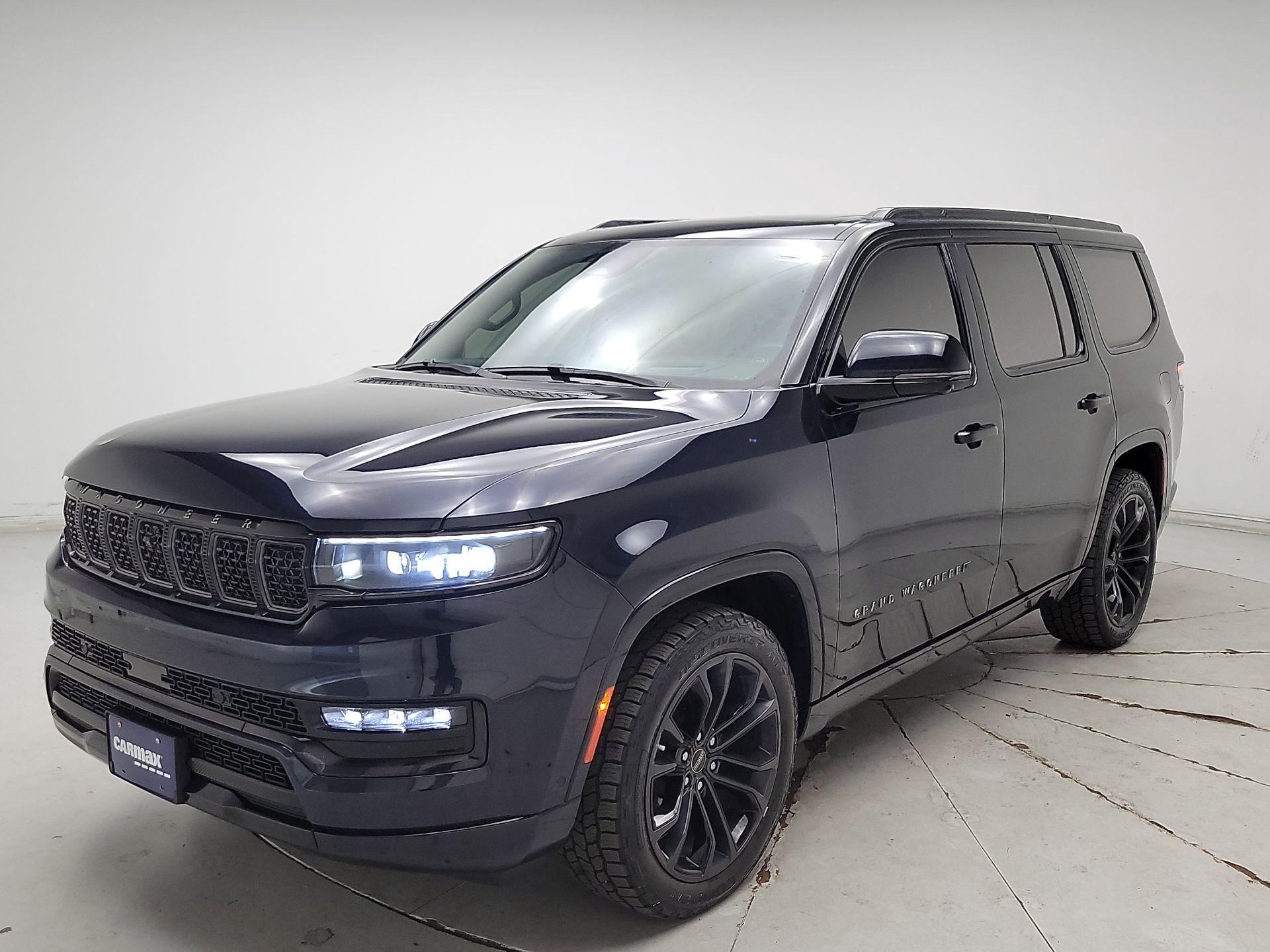 Thumbnail: 2022 Jeep Grand Wagoneer - 3