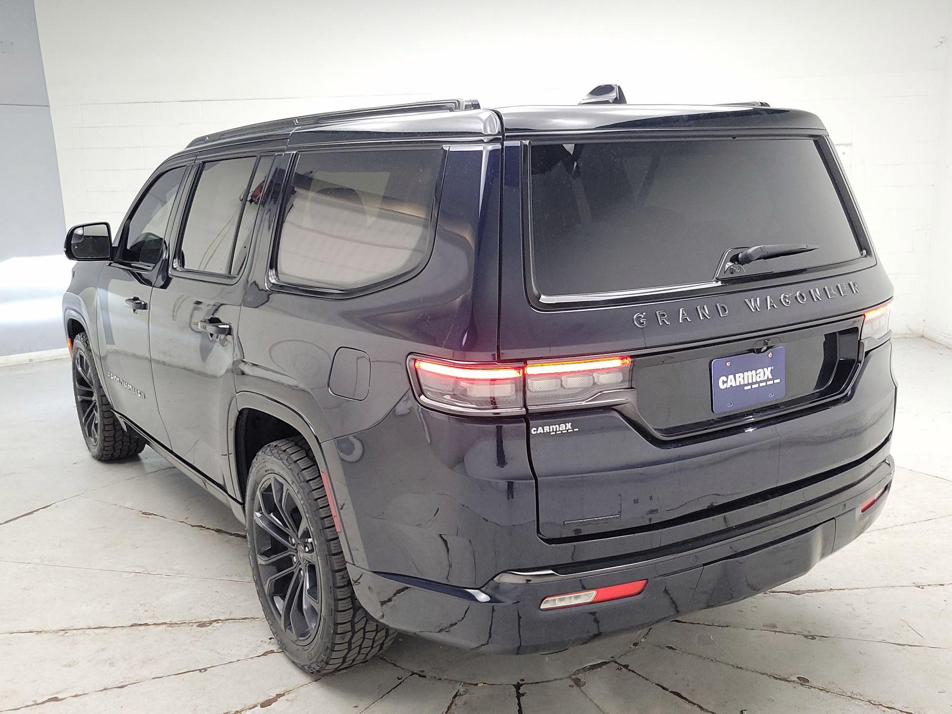 Thumbnail: 2022 Jeep Grand Wagoneer - 7