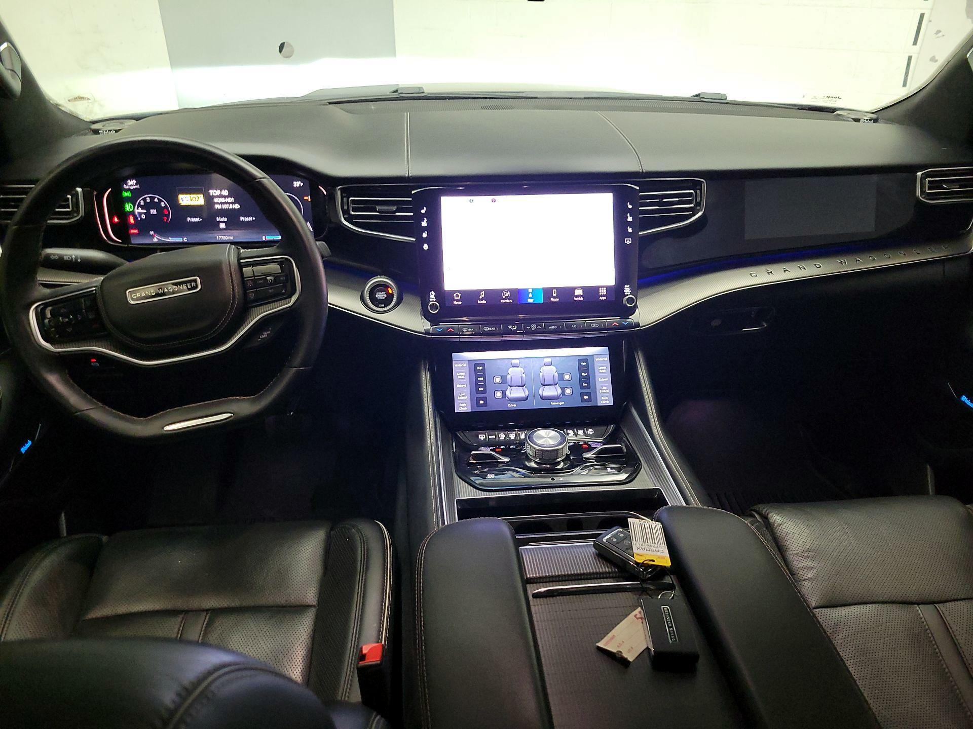 Thumbnail: 2022 Jeep Grand Wagoneer - 8