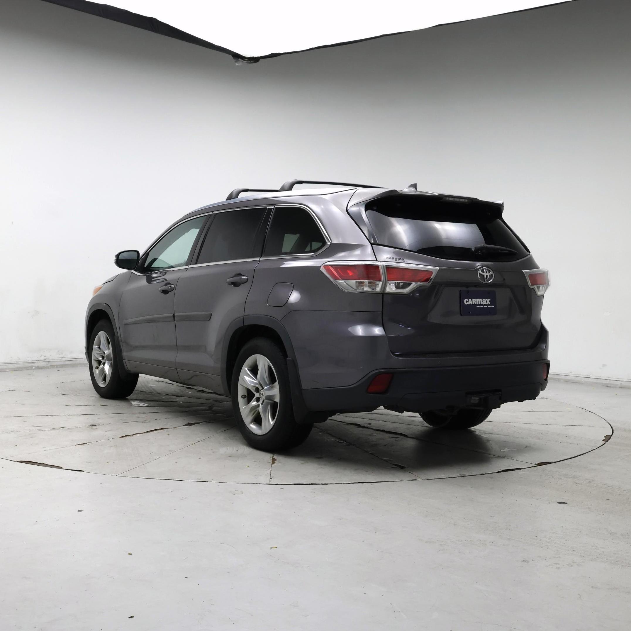 Thumbnail: 2015 Toyota Highlander - 2
