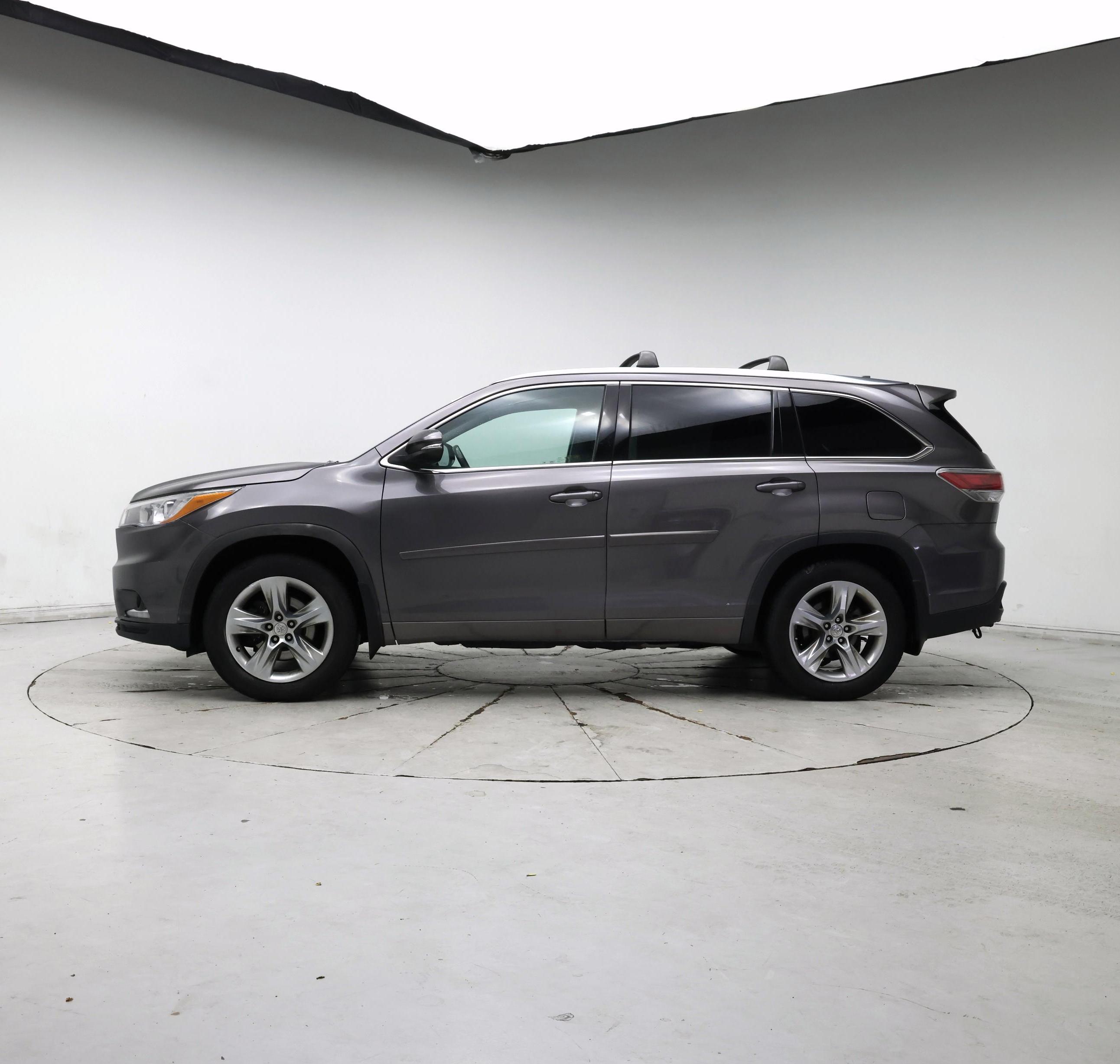 Thumbnail: 2015 Toyota Highlander - 3